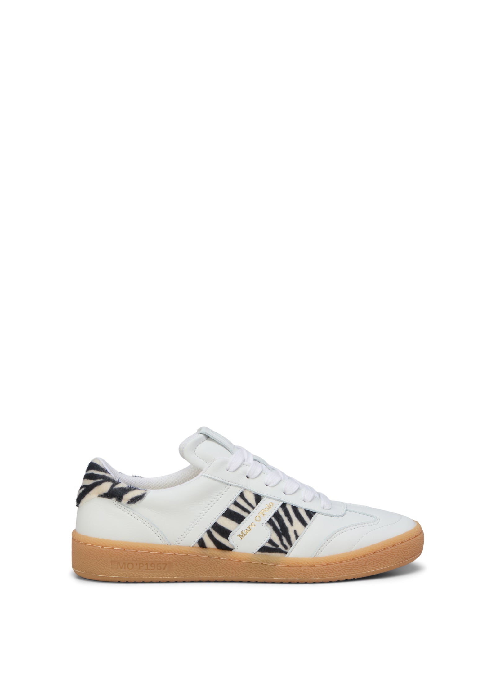 Sneaker Model Court