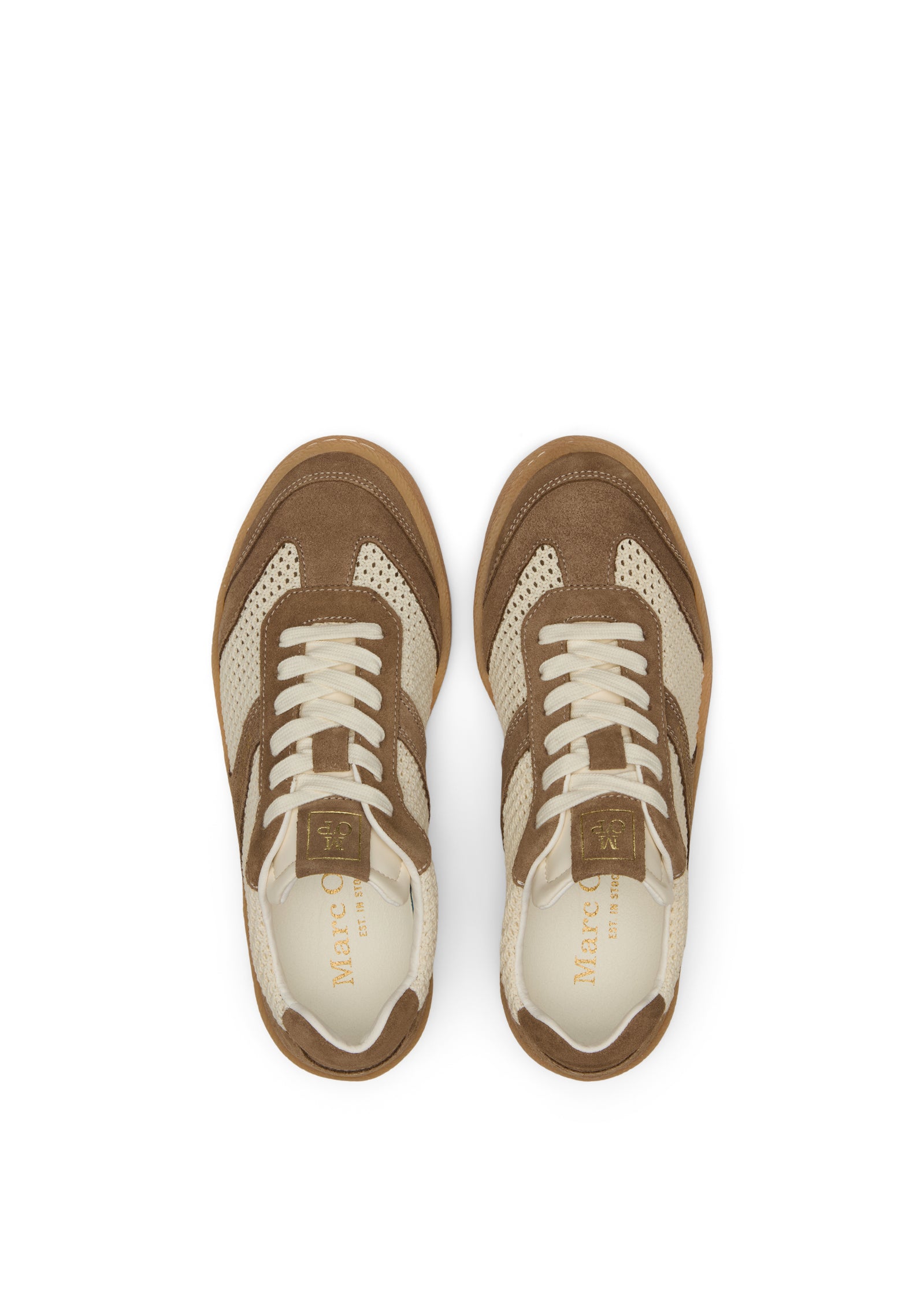 Sneaker Model Court