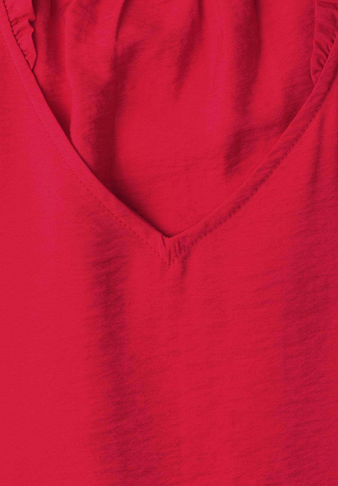 Blusentop mit V-Neck und Rüschen