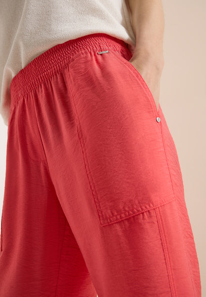 Mid Waist Slim Leg Hose im Loose Fit