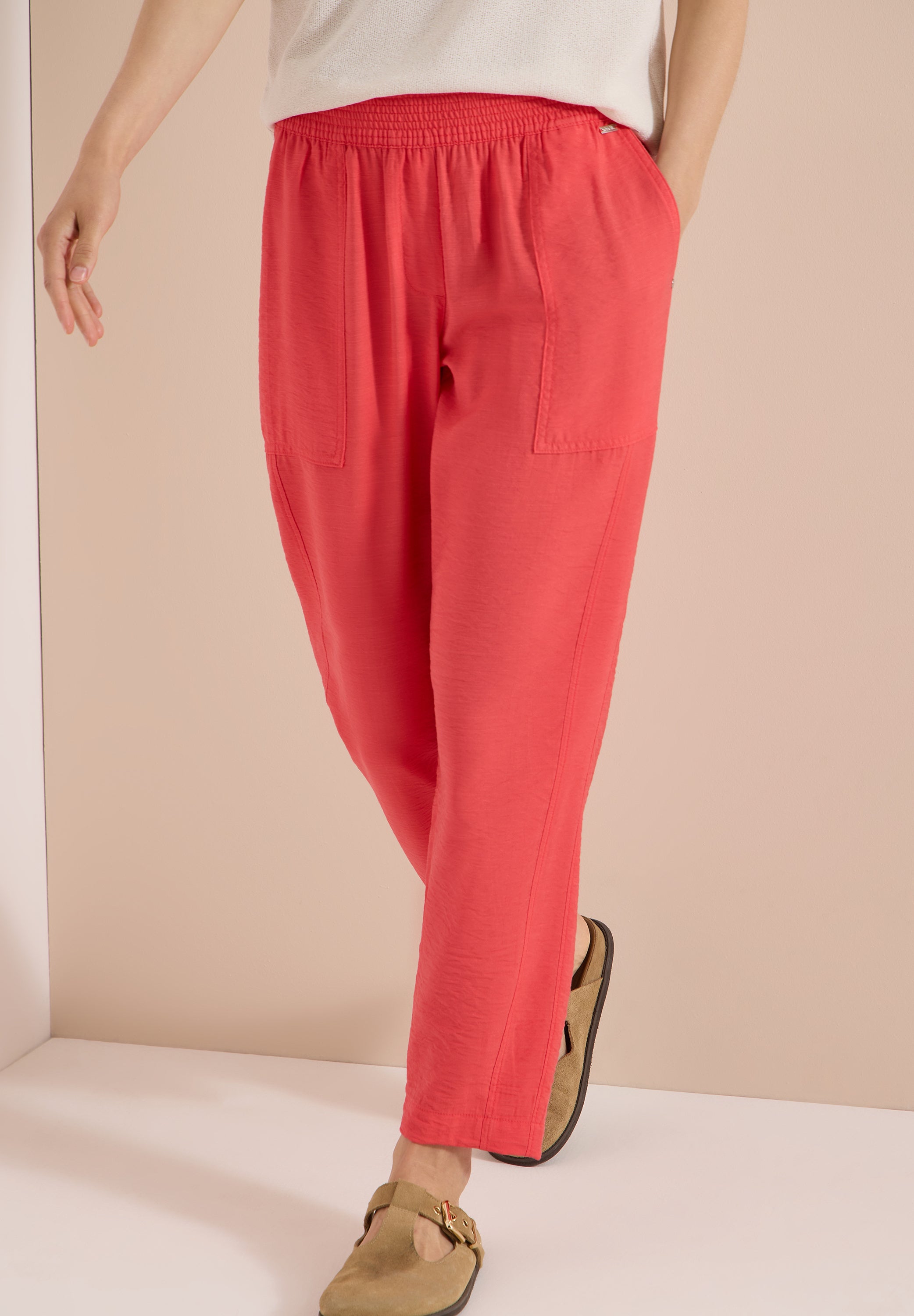 Mid Waist Slim Leg Hose im Loose Fit