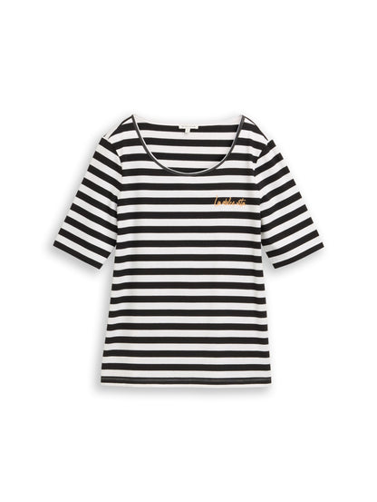 T-Shirt mit Stickerei