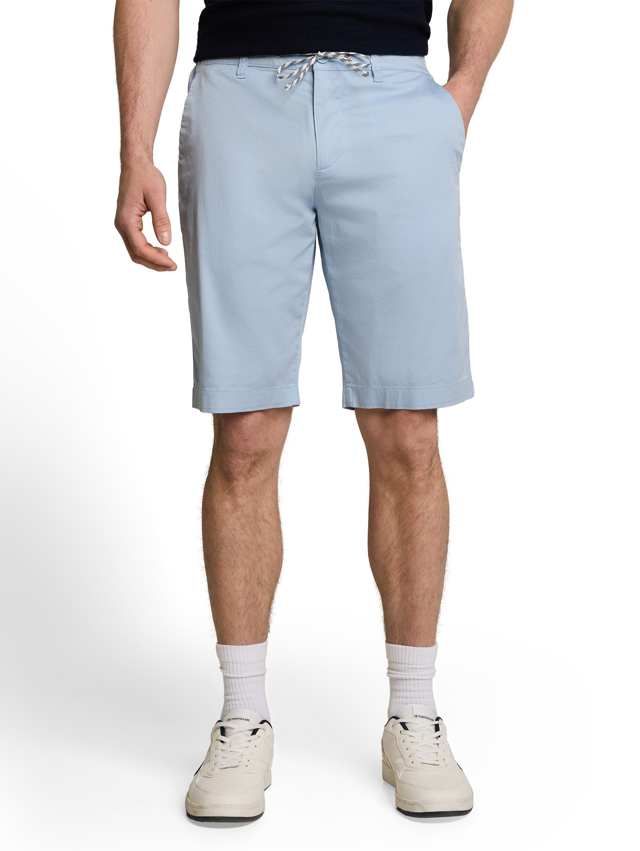 Chino Shorts mit Kordelzug