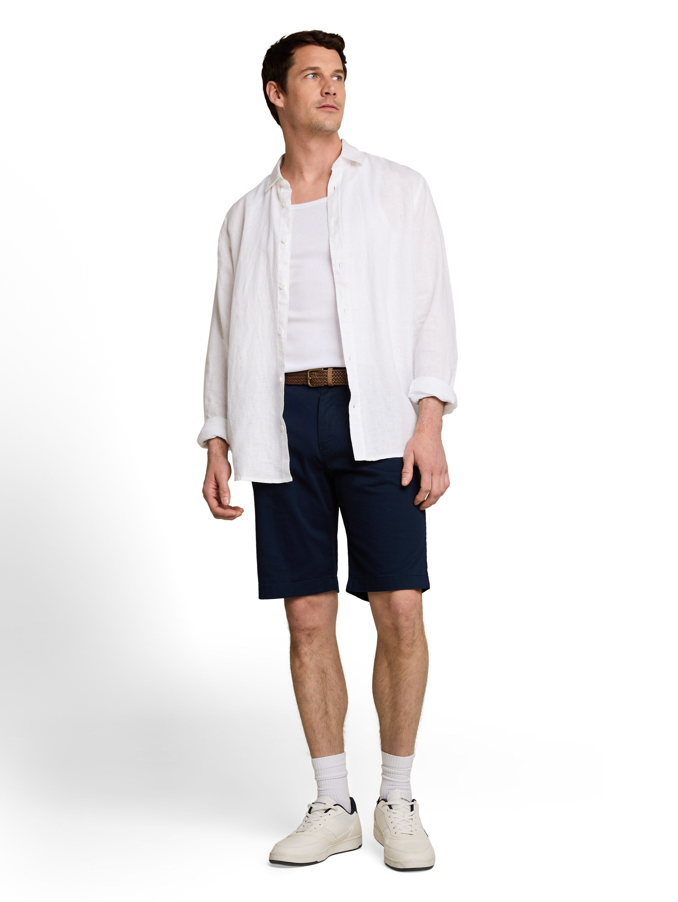 Regular Chino Shorts mit Gürtel