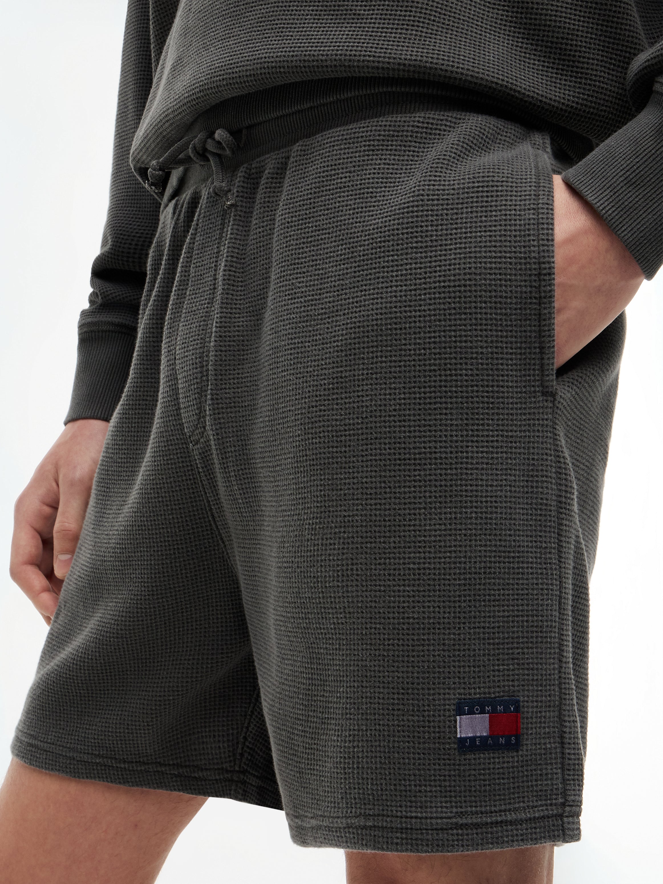 TJM WASHED WAFFLE BEACH SHORT