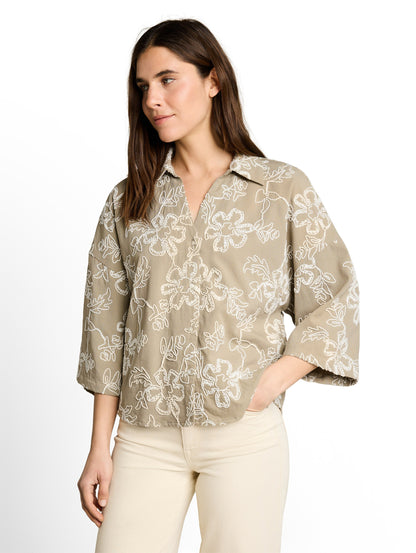 Oversize Bluse mit Blumen-Stickereien