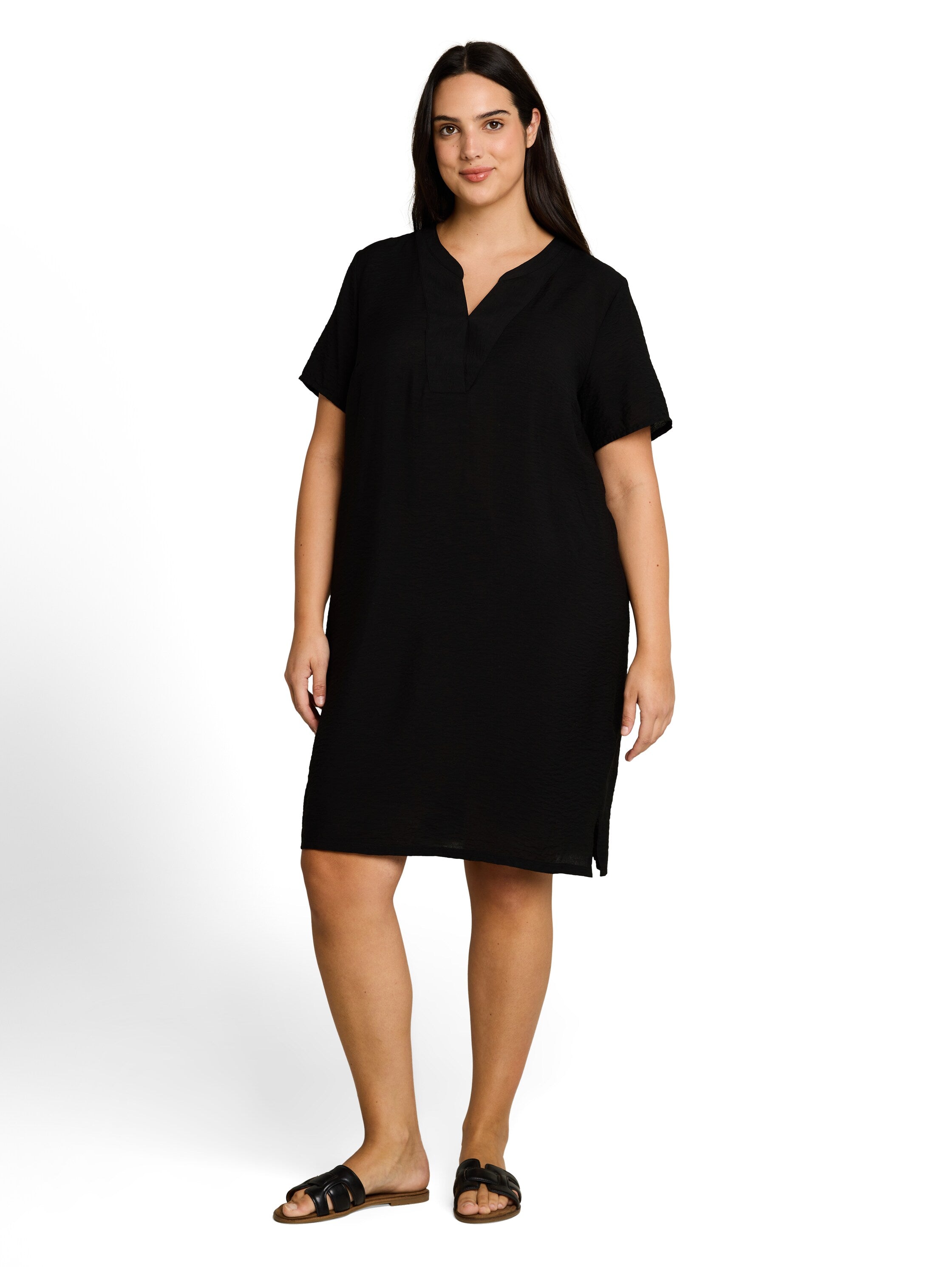 Plus Size - Kleid mit V-Ausschnitt