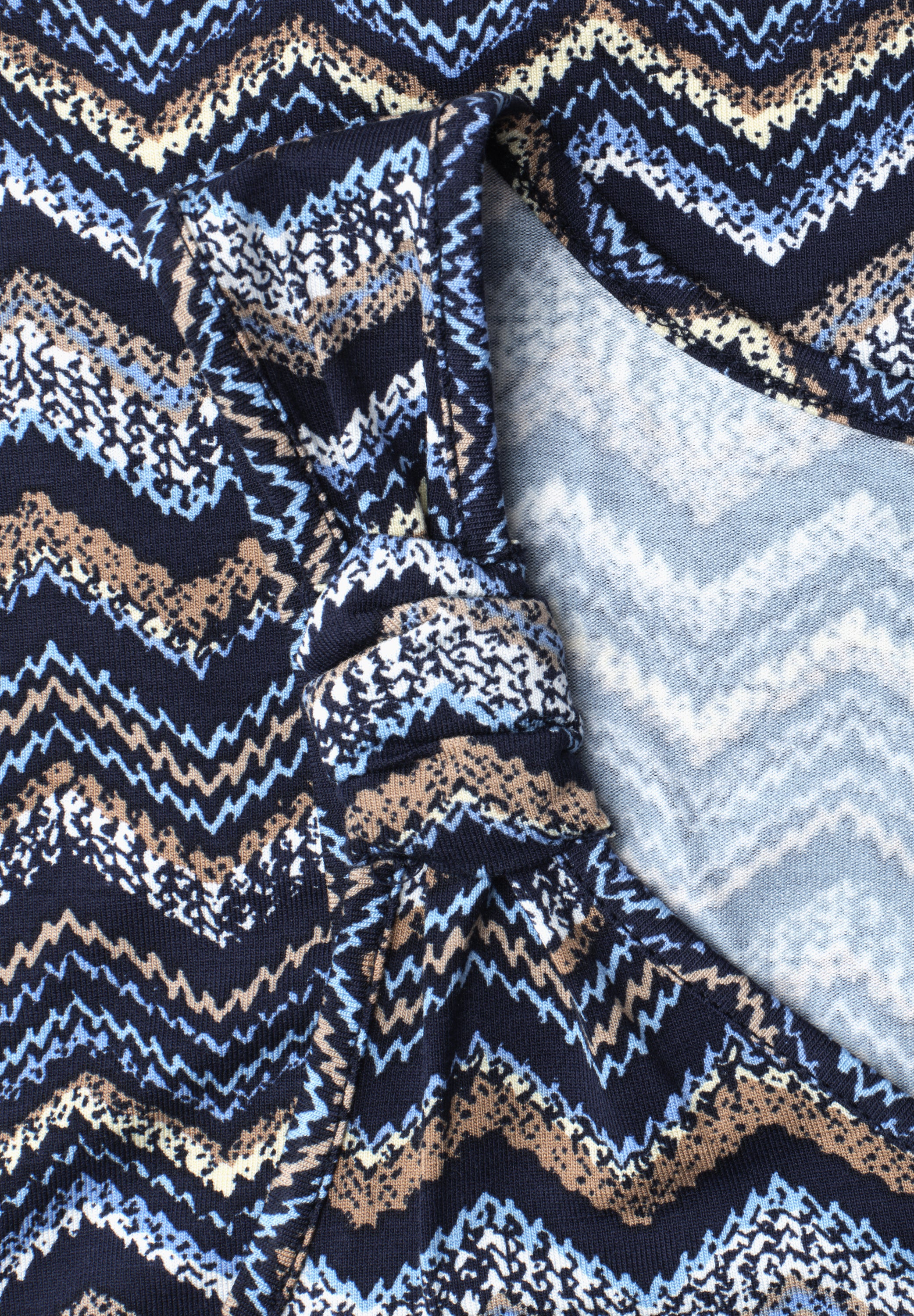 Top mit V-Neck und Knotendetail