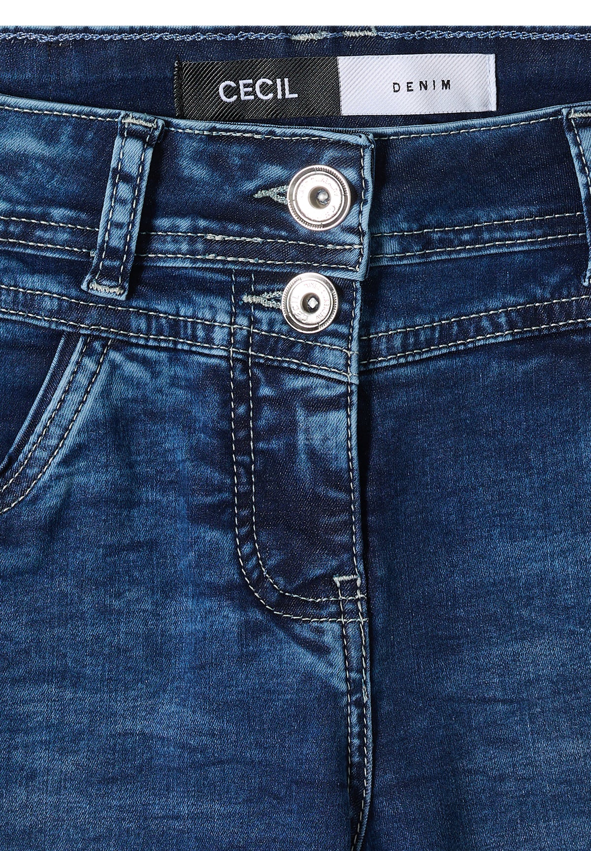 Slim Leg Jeansshorts im Casual Fit