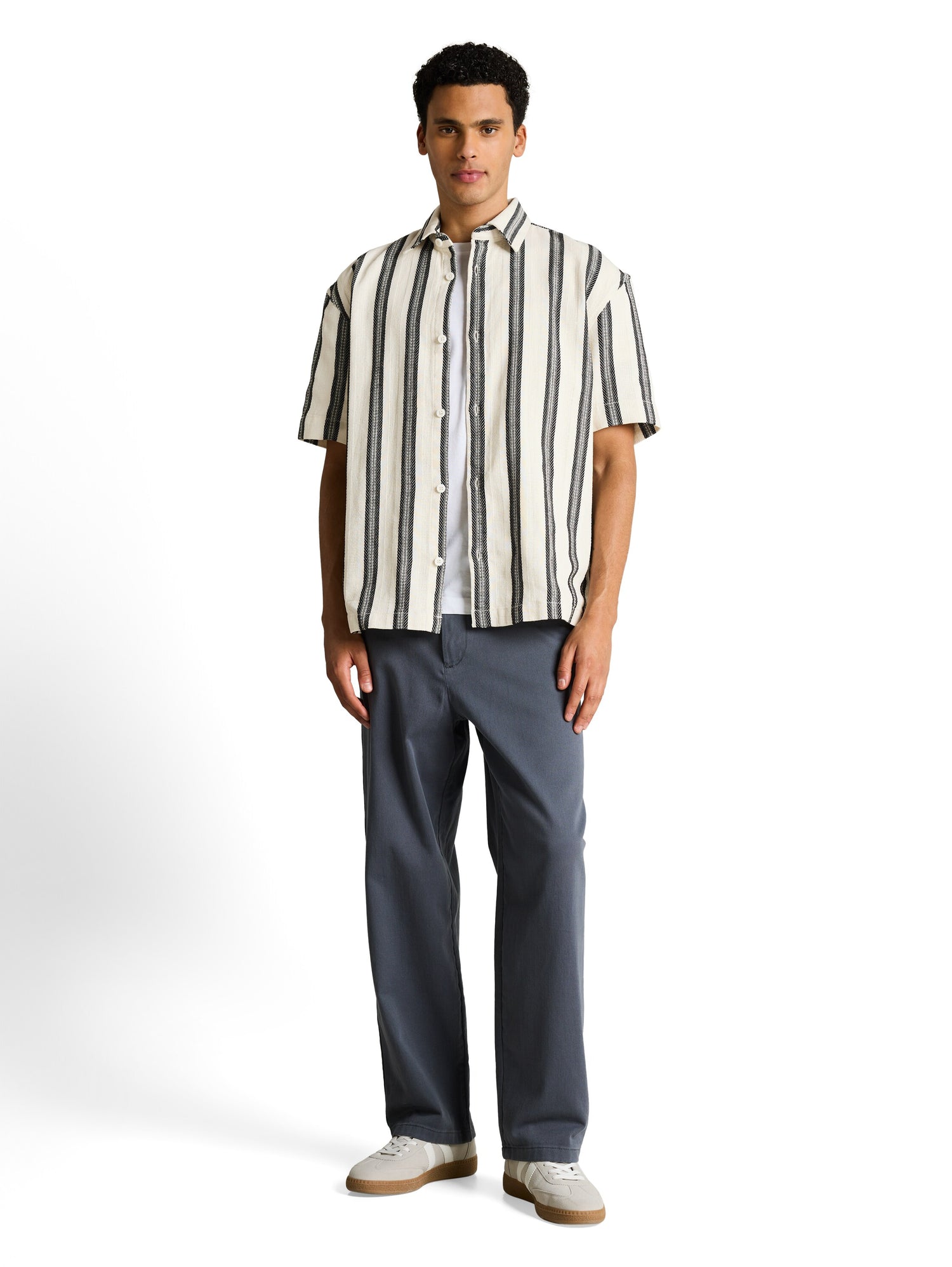 Loose Fit Kurzarmhemd mit Streifenmuster