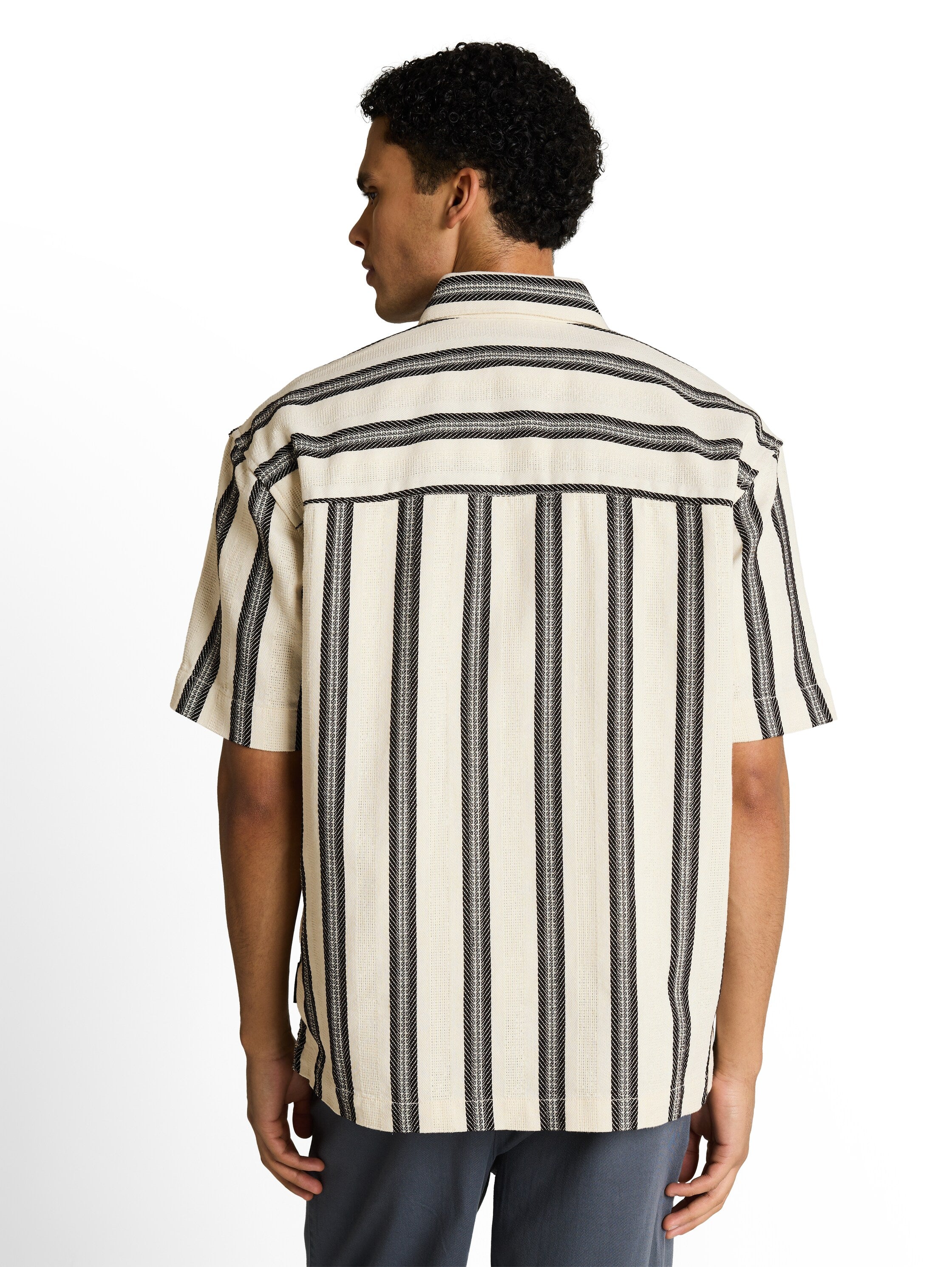Loose Fit Kurzarmhemd mit Streifenmuster