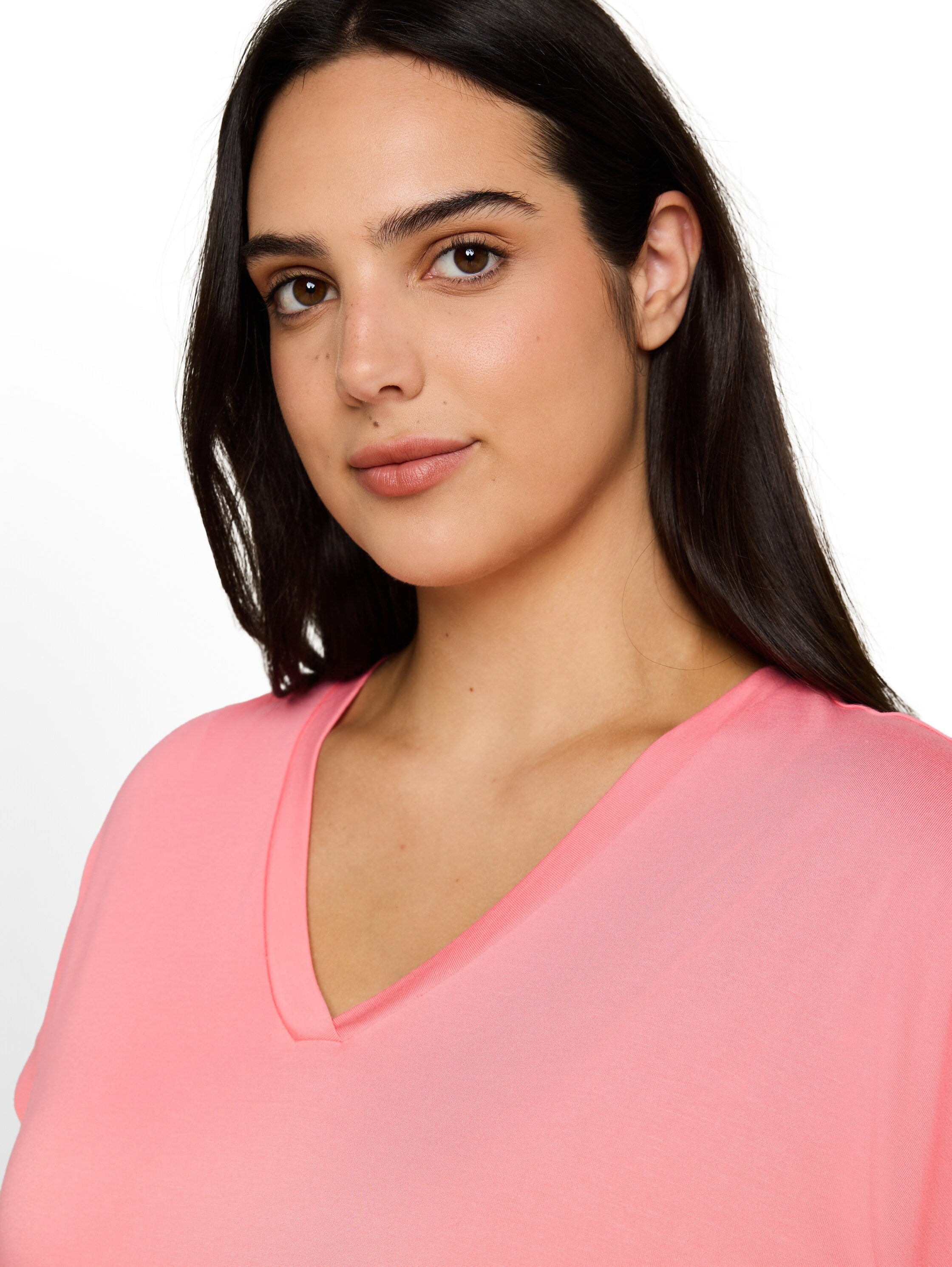 Plus Size - T-Shirt mit V-Ausschnitt