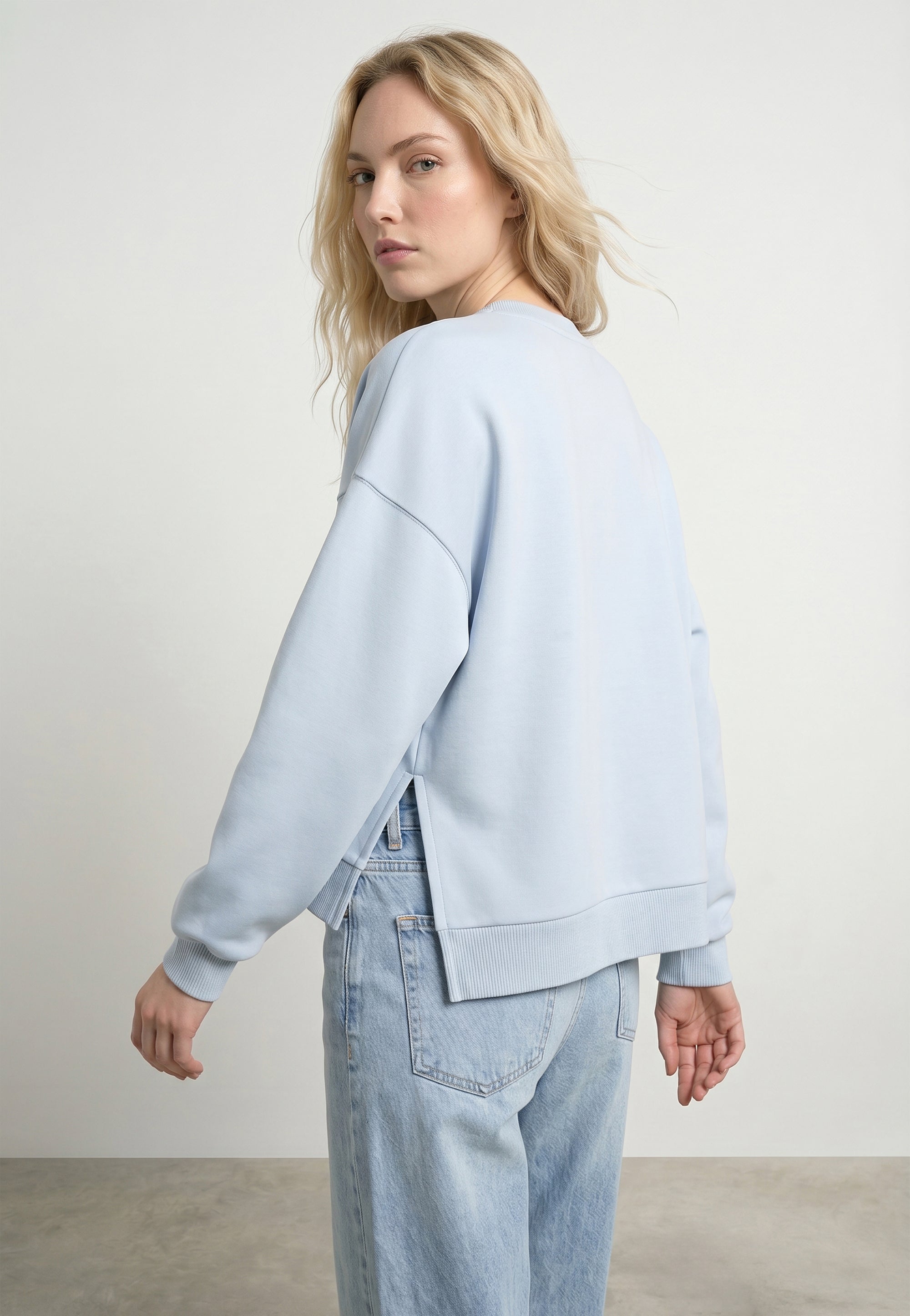 HDHAZEL CROPPED BOXY SWEAT
