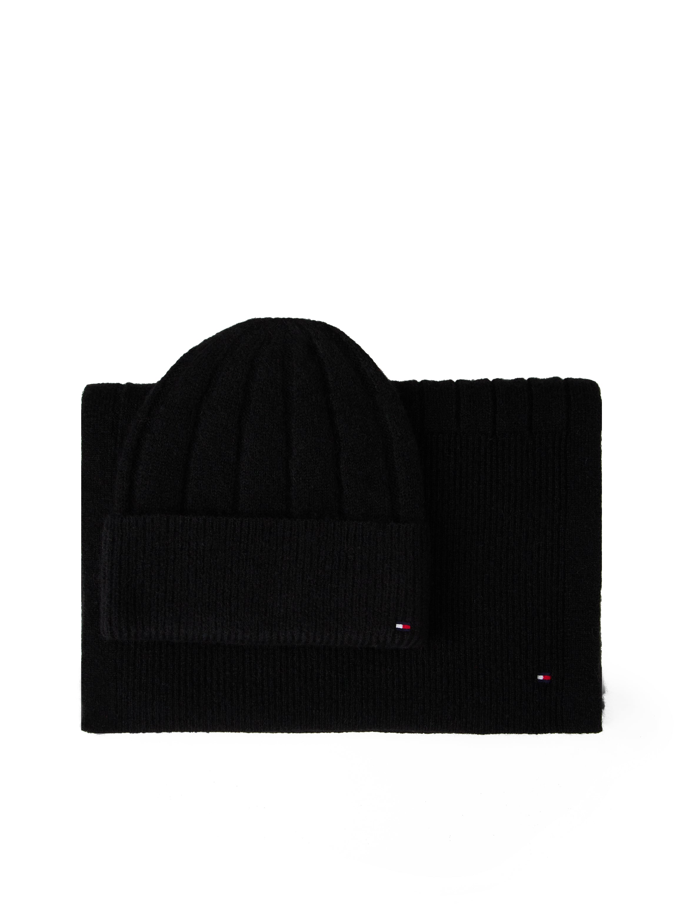 TH FLAG FLUFFY BEANIE &amp; SCARF GP