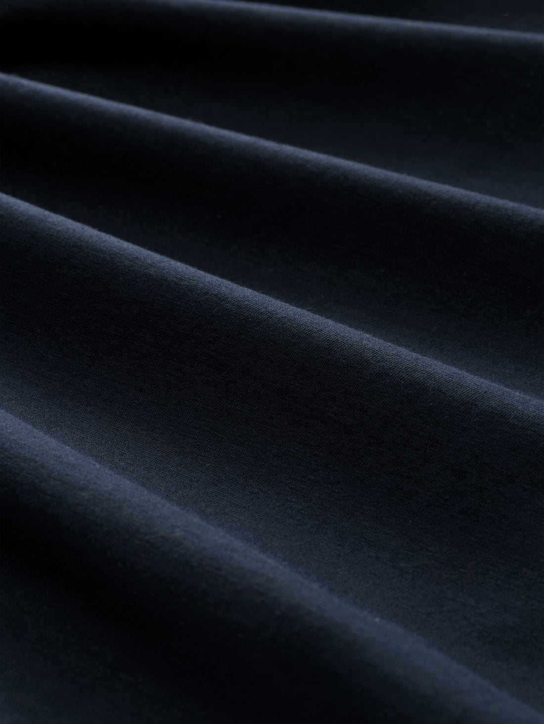 Basic Langarmshirt mit V-Ausschnitt