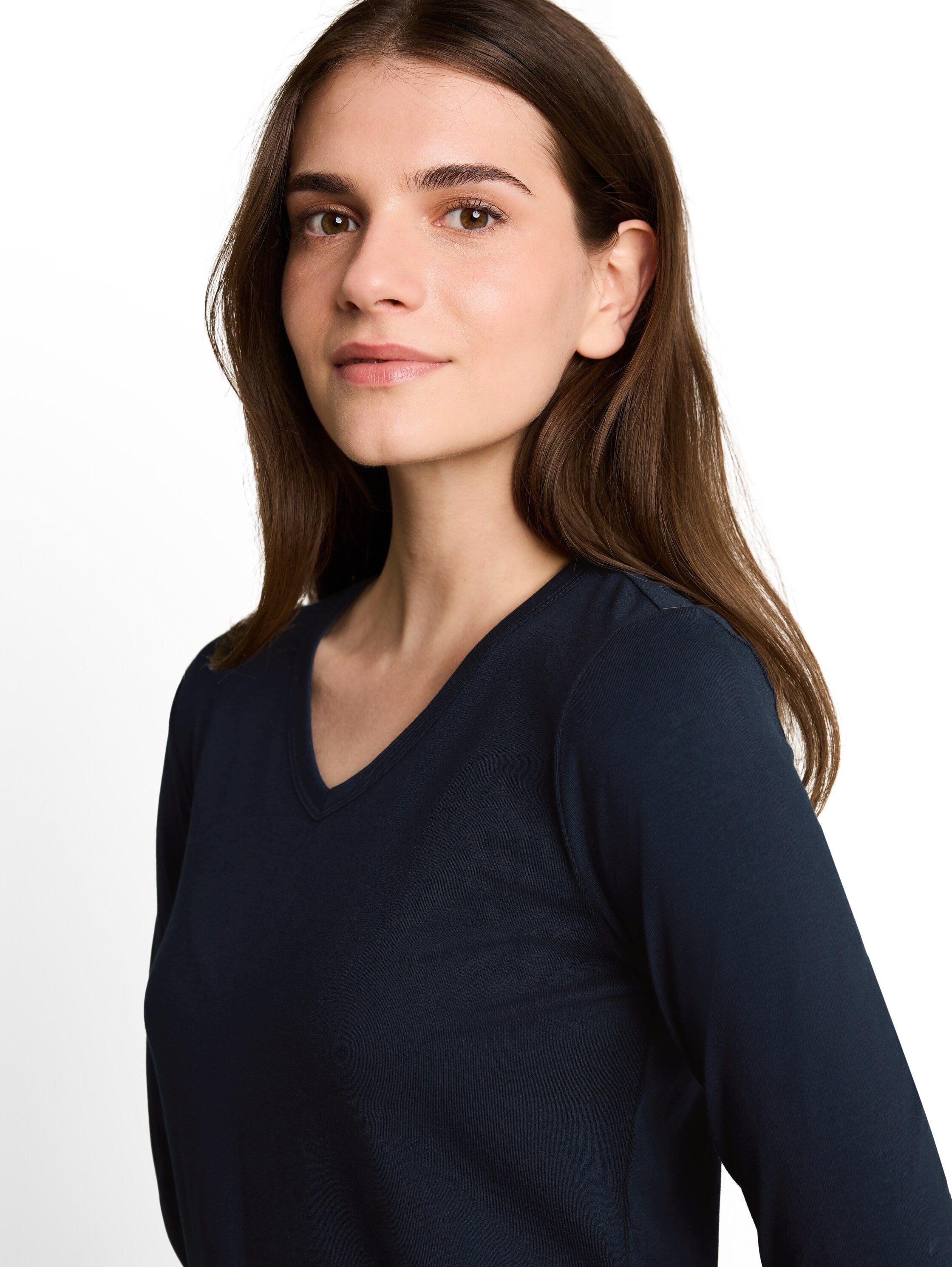 Basic Langarmshirt mit V-Ausschnitt