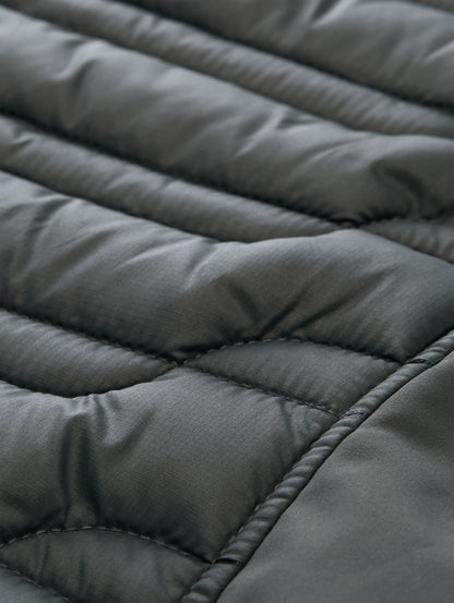 Lightweight Hybrid Steppjacke mit Stehkragen