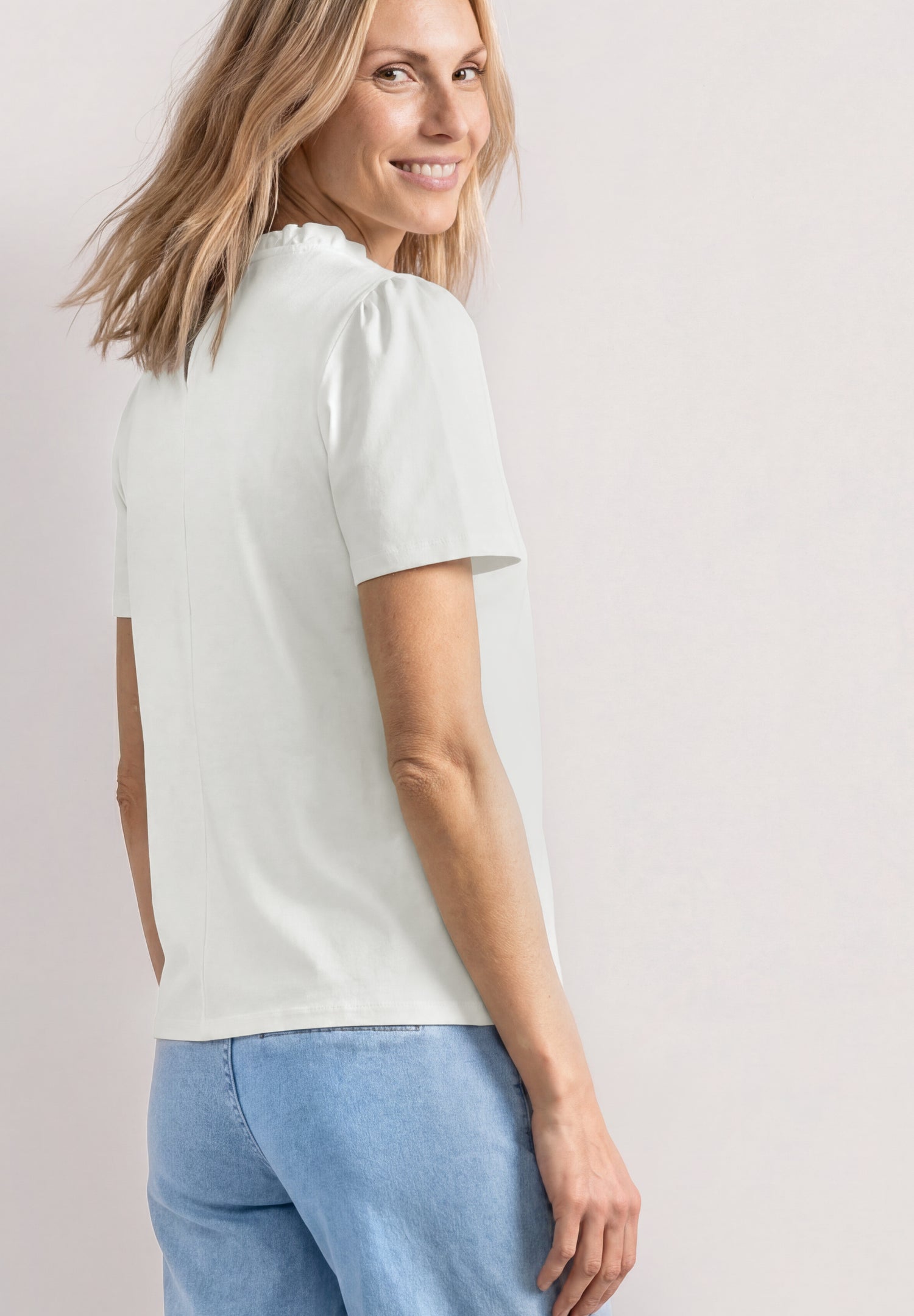 T-Shirt mit Rundhals und Rüschendetails