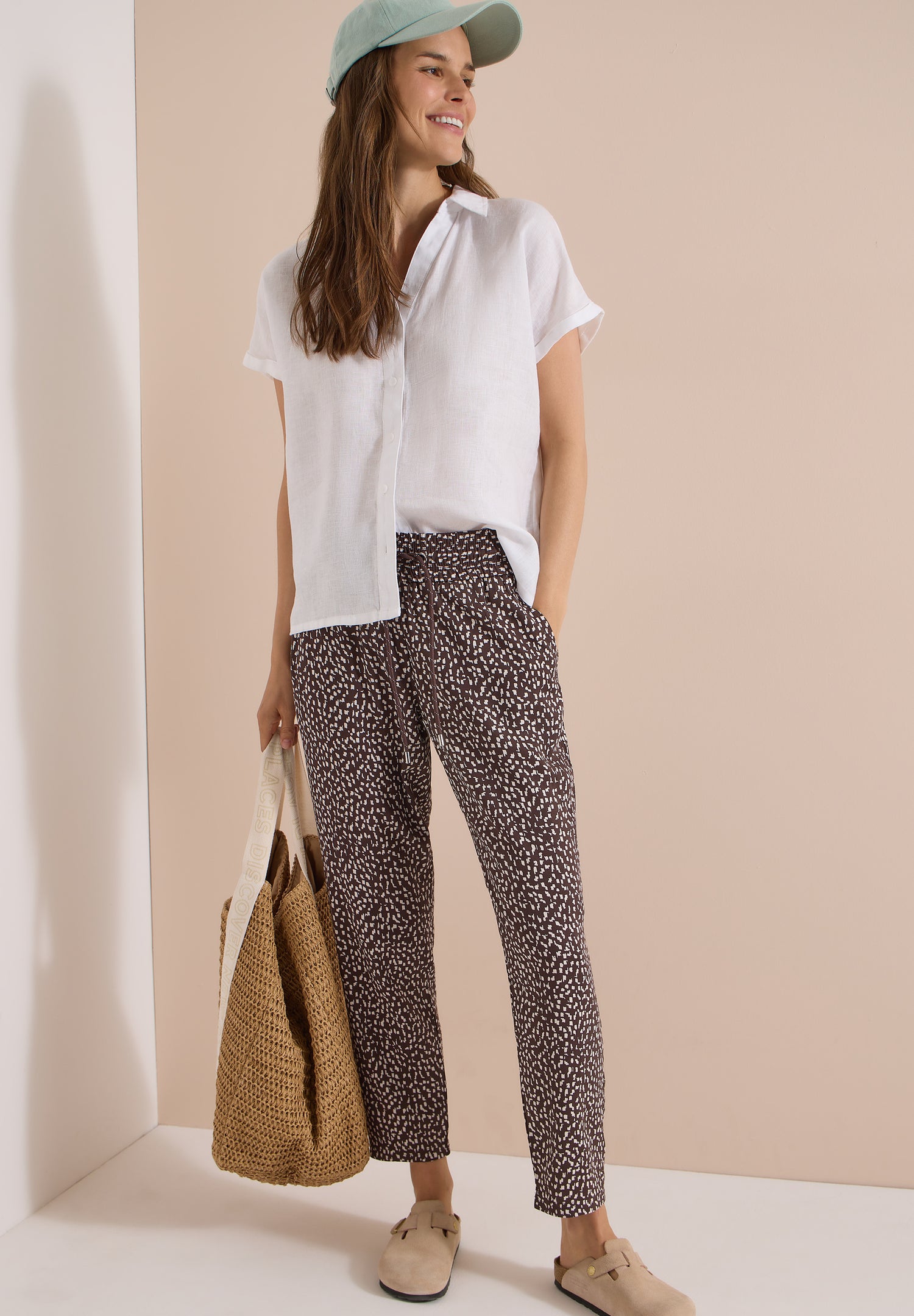 Mid Waist Slim Leg Hose im Loose Fit