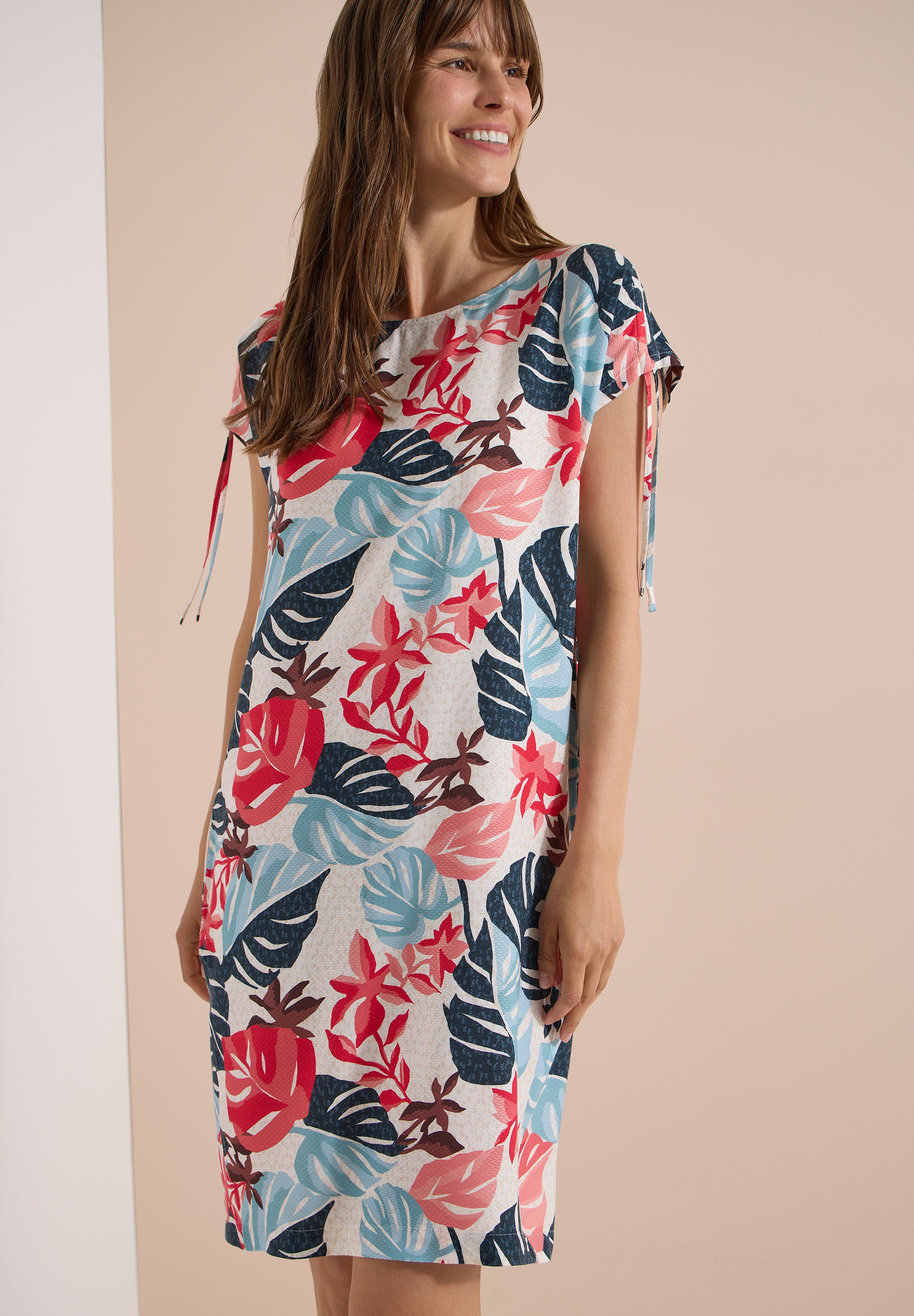 Knielanges Kleid mit Capsleeves