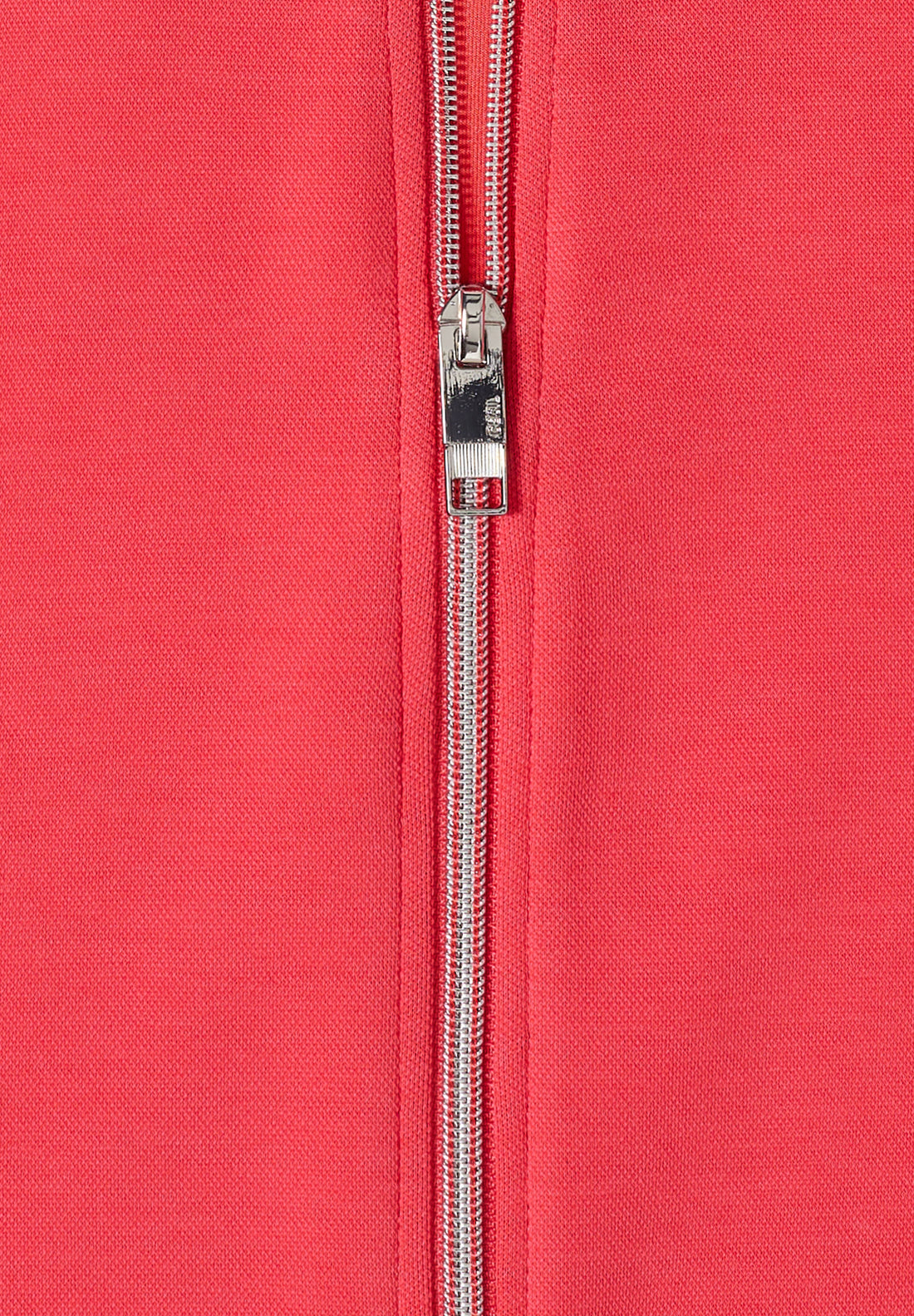 Kapuzenjacke mit seitlichen Tunnelzügen