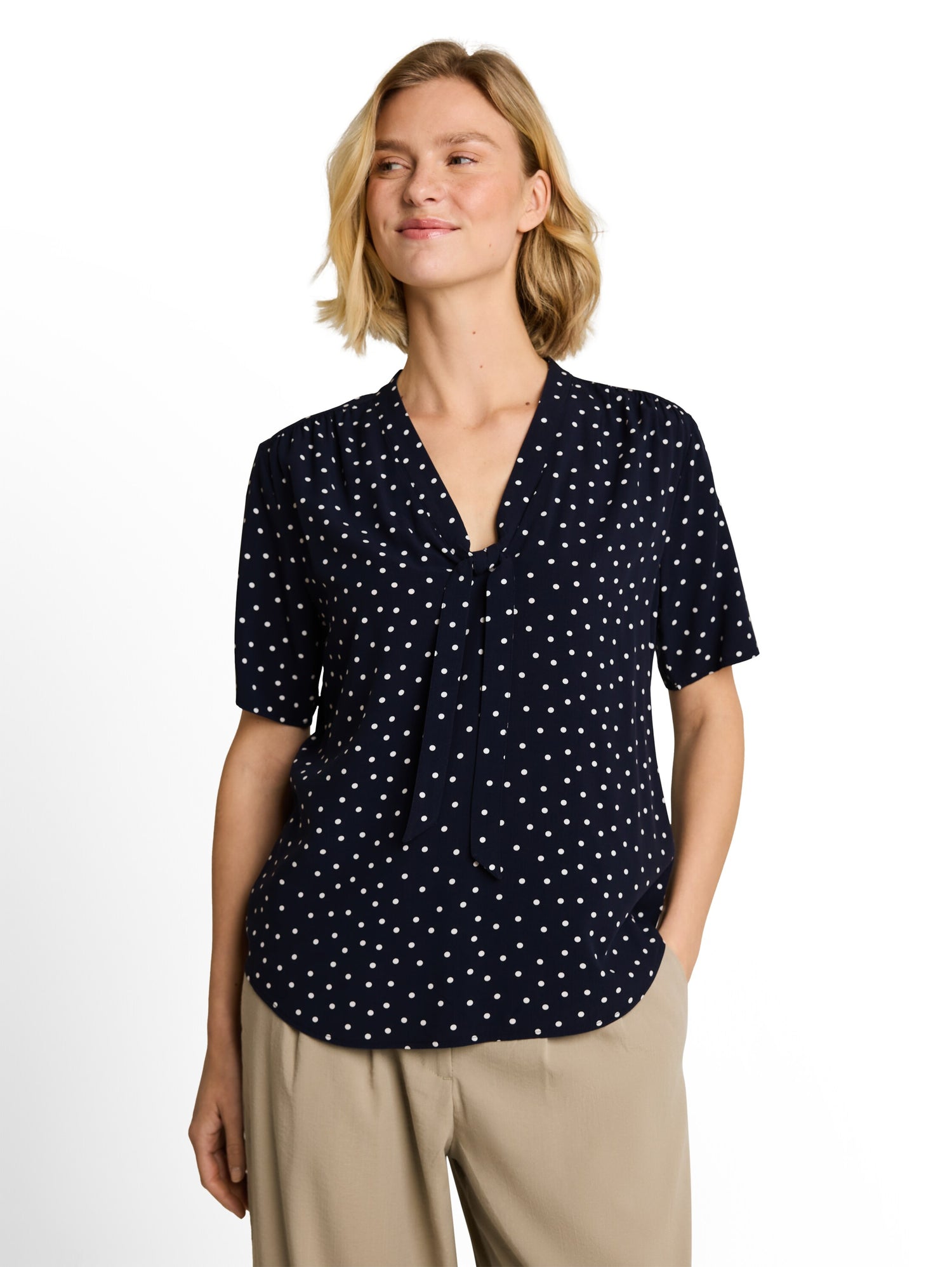 Bluse mit Punktemuster