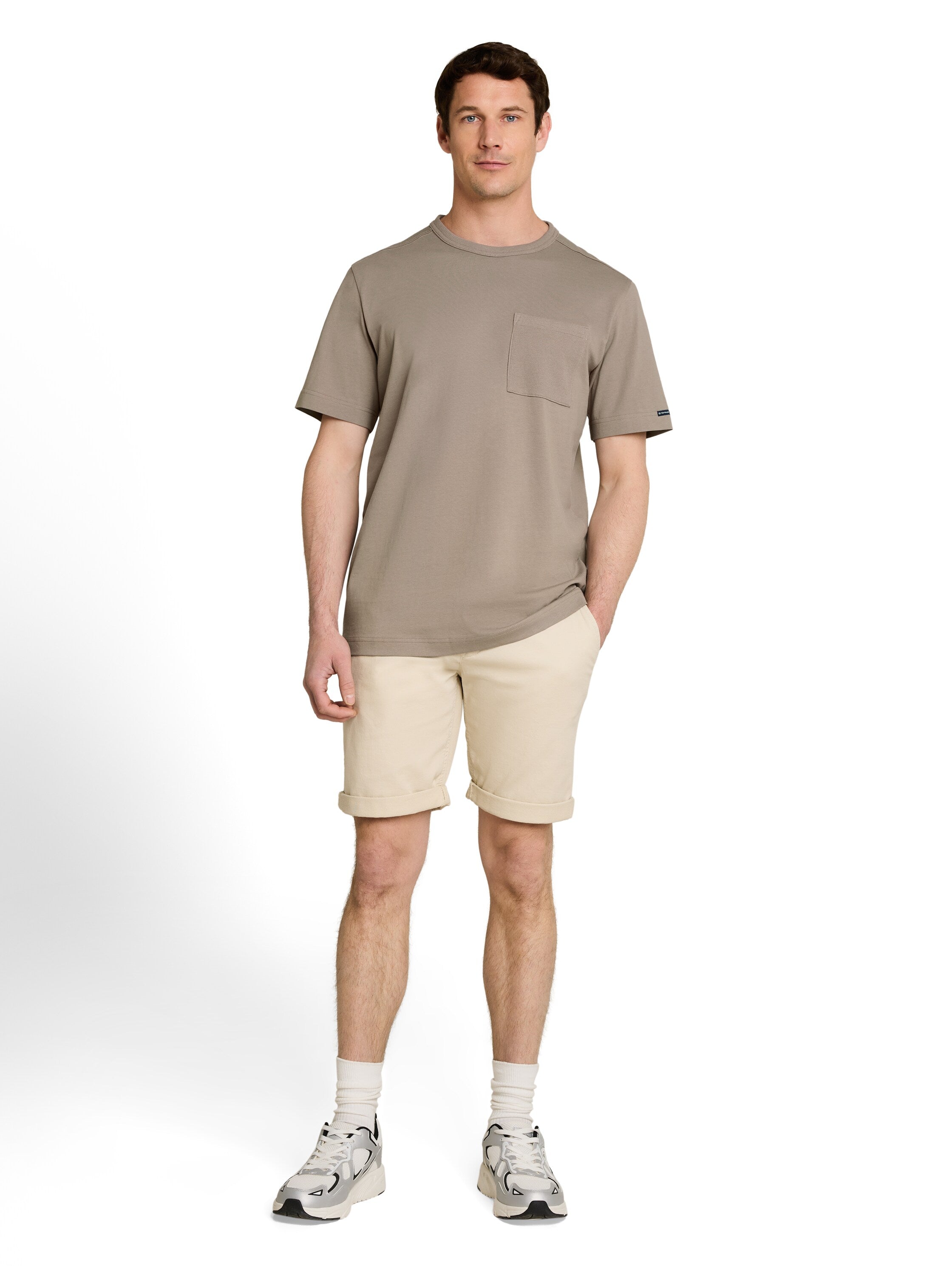 T-Shirt mit Brusttasche
