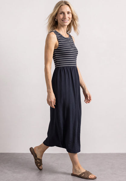 Midikleid mit Strukturmix und Knopfdetail