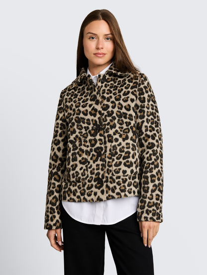 Wolljacke mit Leo-Muster
