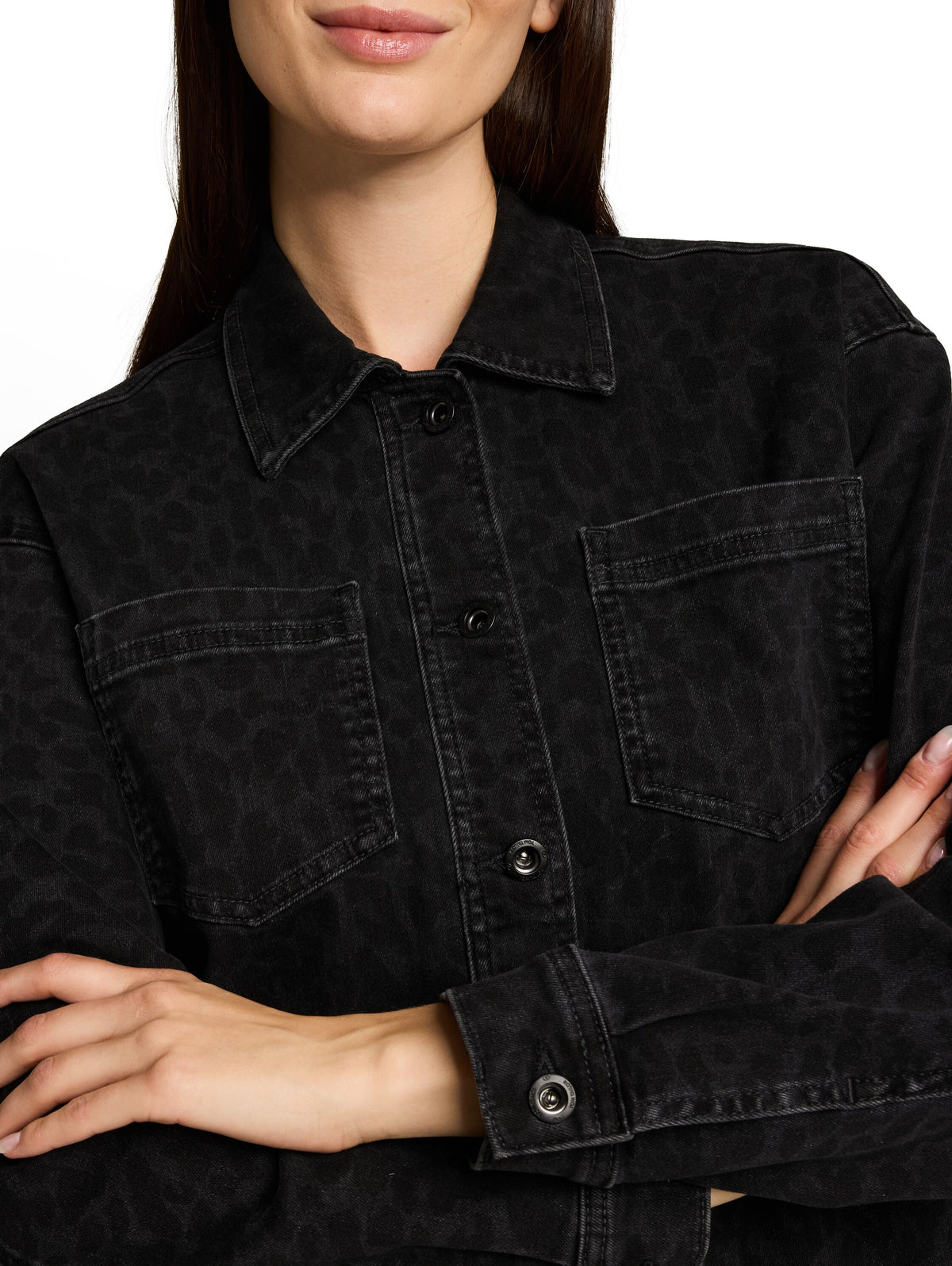 Jeansjacke mit Leo-Print
