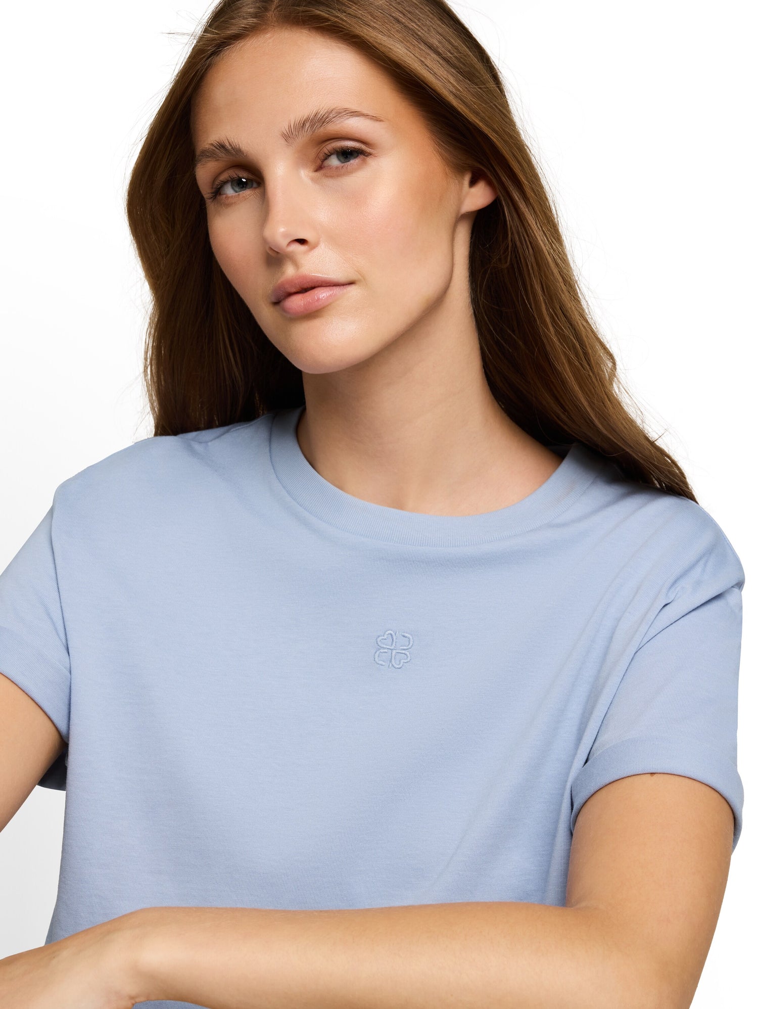 Boxy Fit T-Shirt mit Stickerei