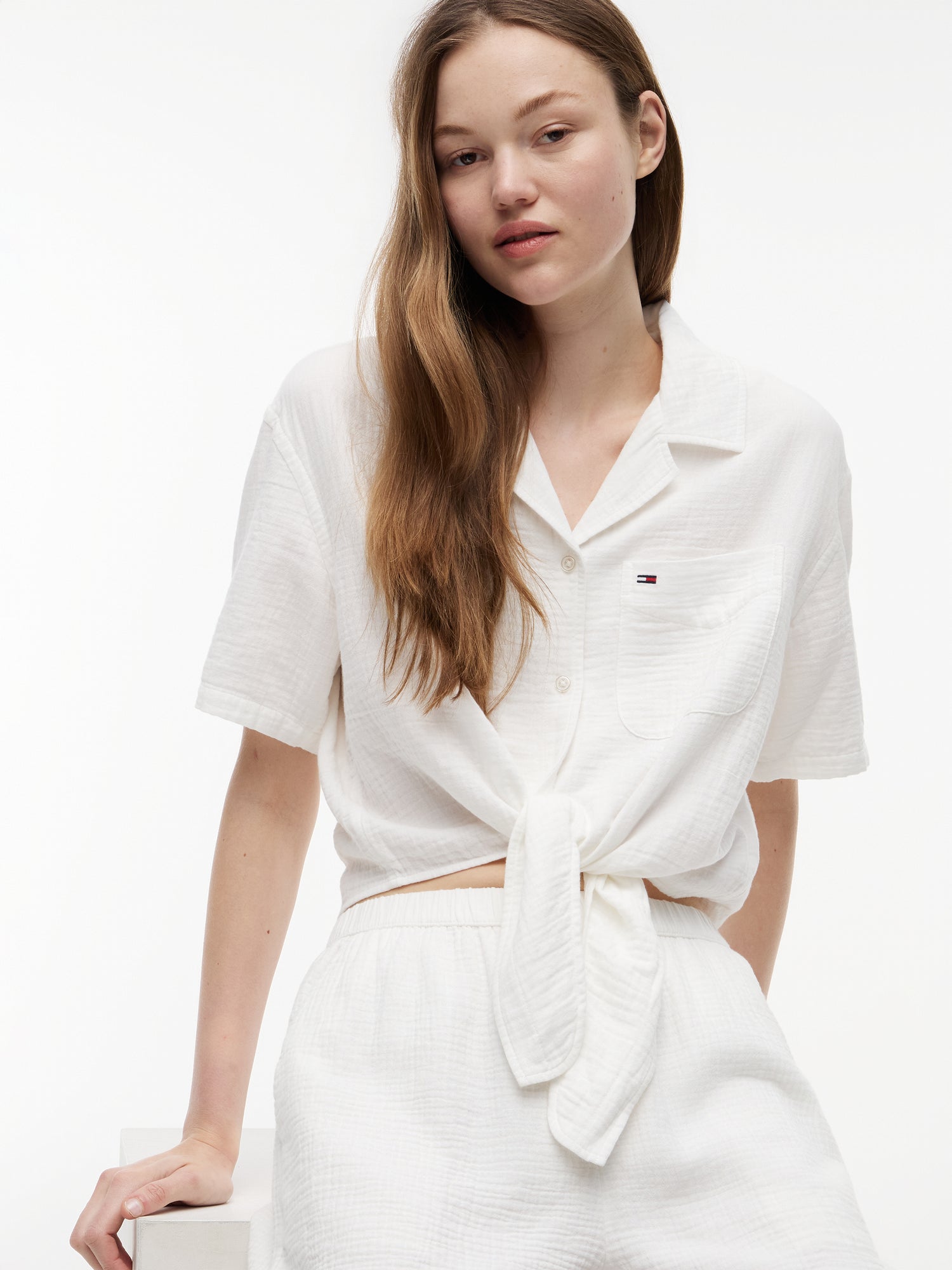 TJW TEXTURED TIE FRONT SS SHIRT