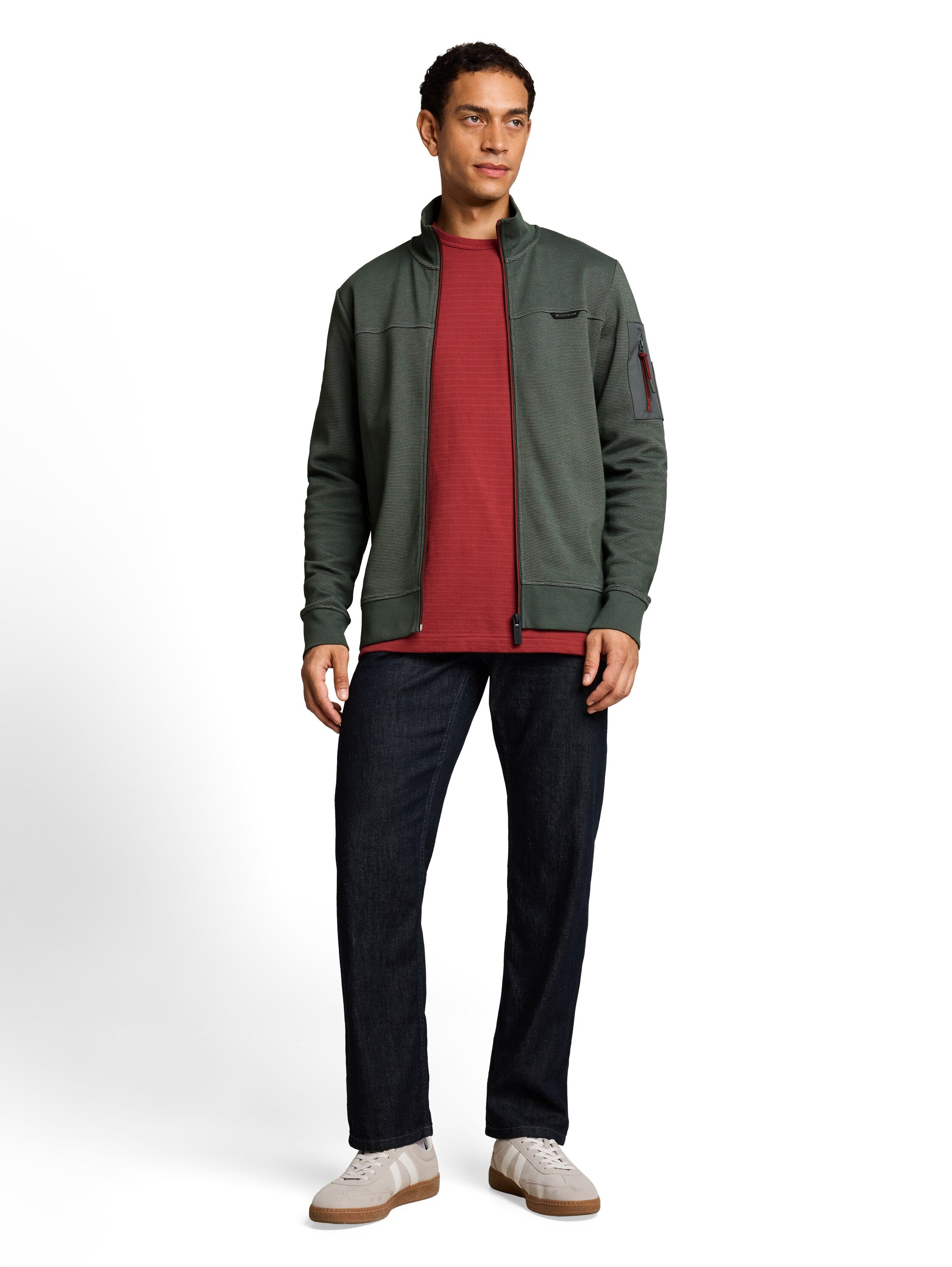 Sweatjacke mit Ärmeltasche