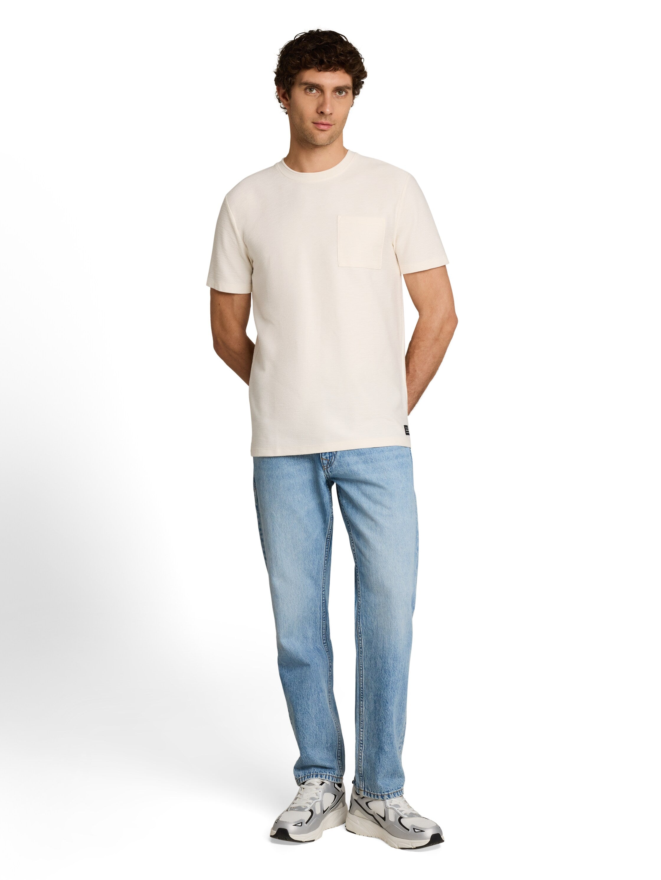 T-Shirt mit Brusttasche