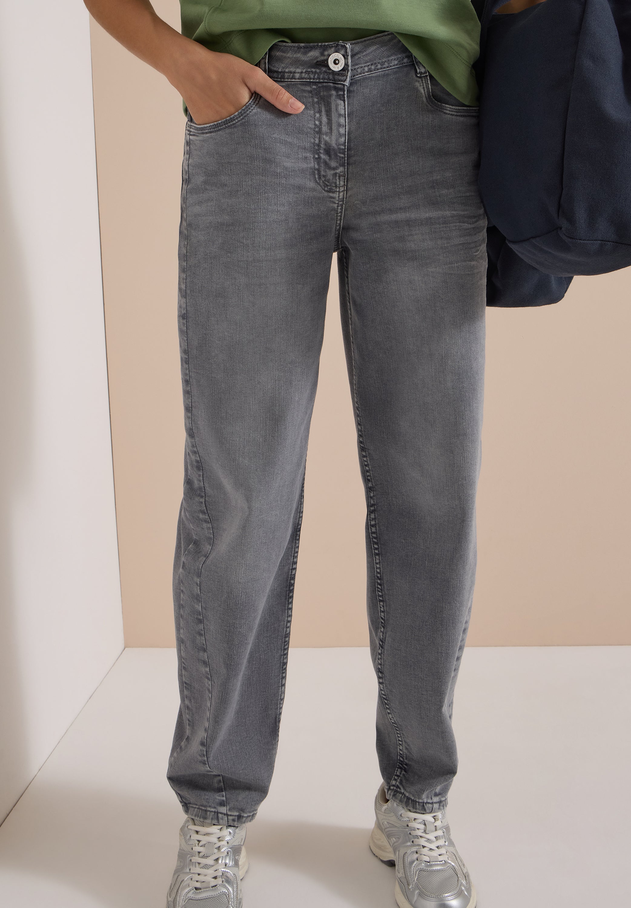 High Waist Barrel Leg Jeans im Loose Fit