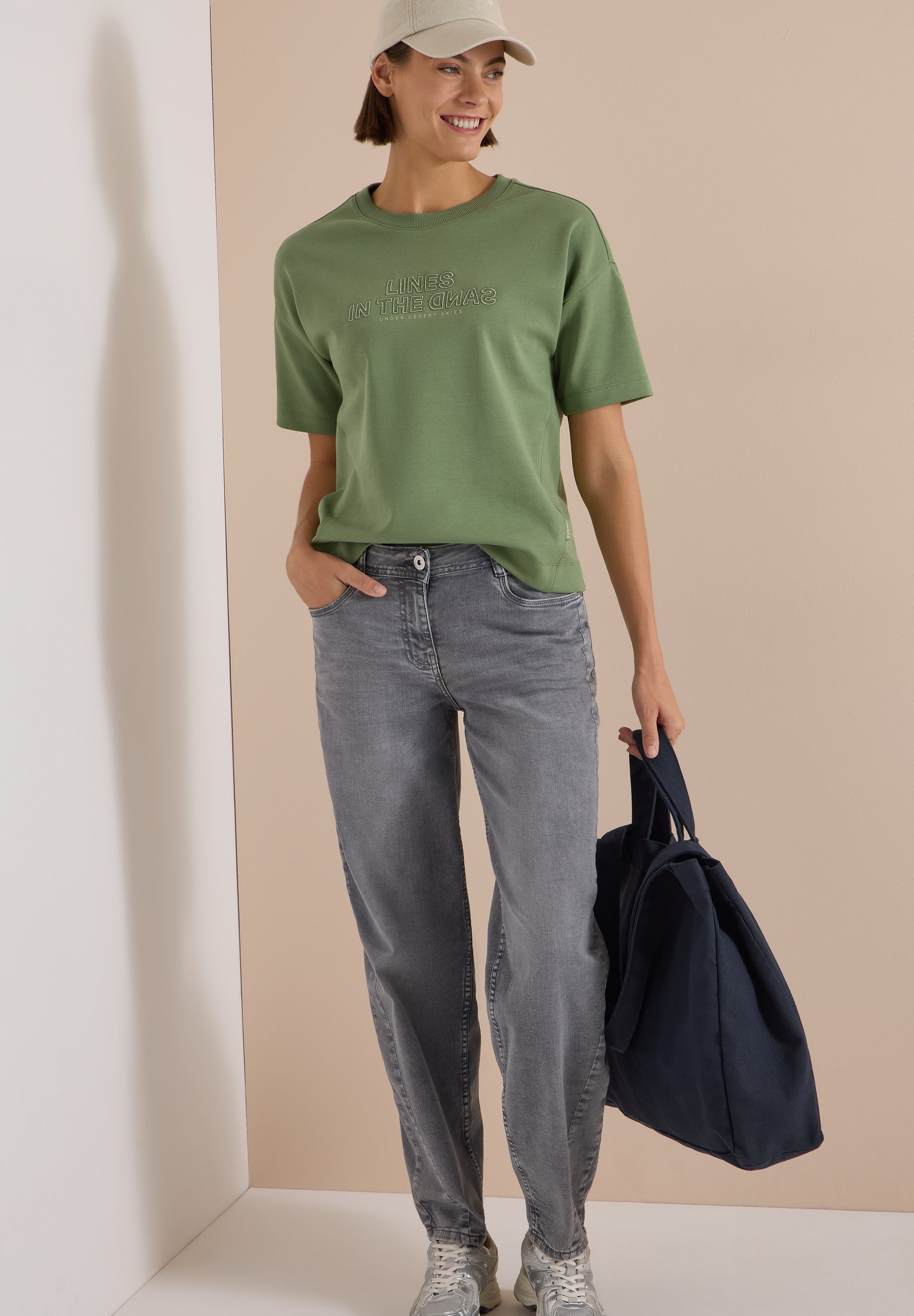 High Waist Barrel Leg Jeans im Loose Fit