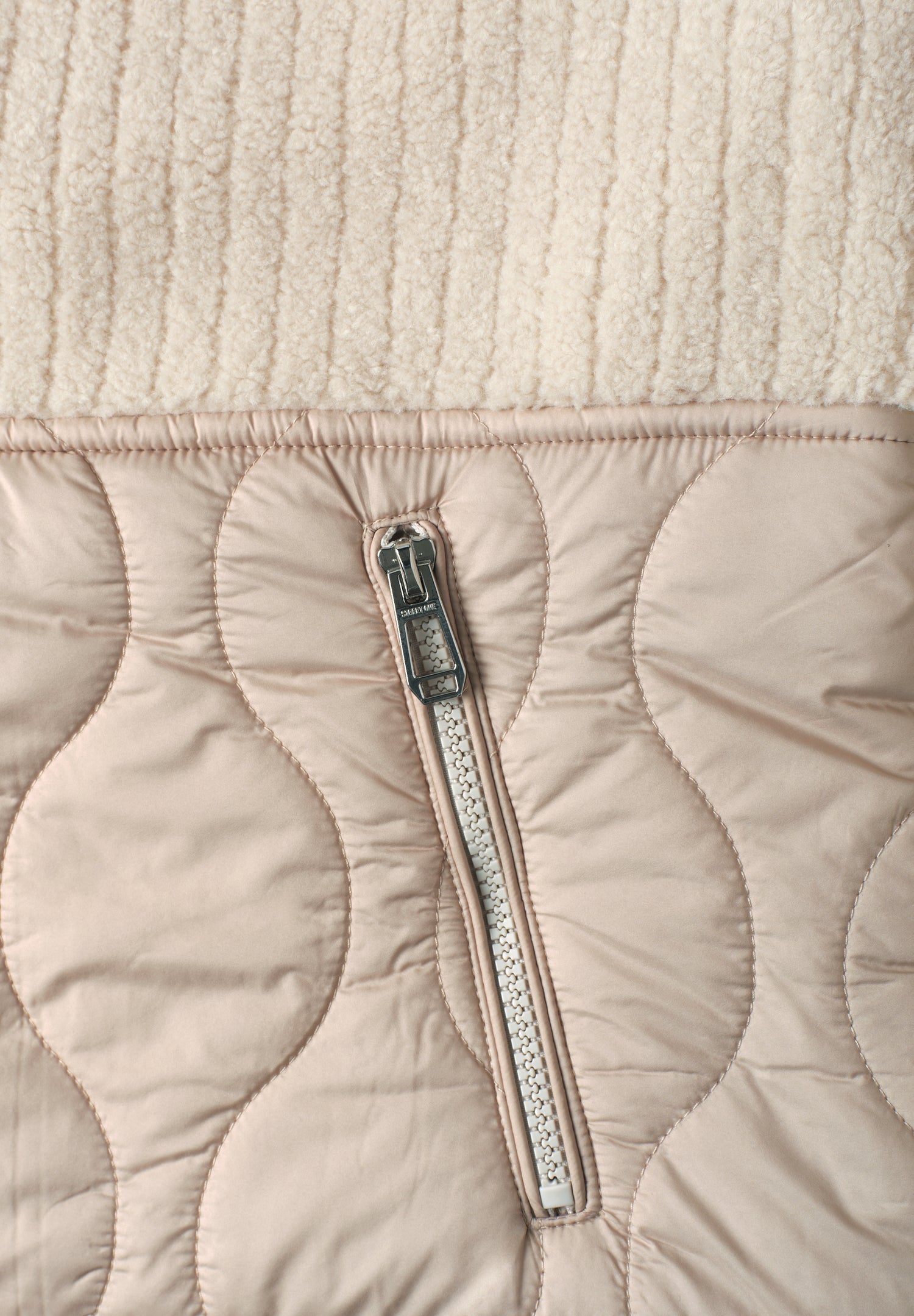 Teddy-Jacke mit Softshelldetails