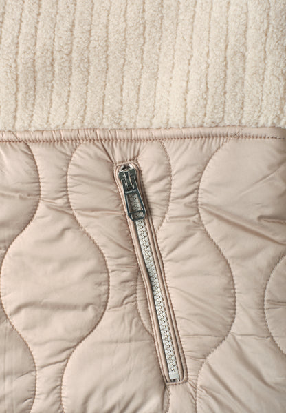 Teddy-Jacke mit Softshelldetails