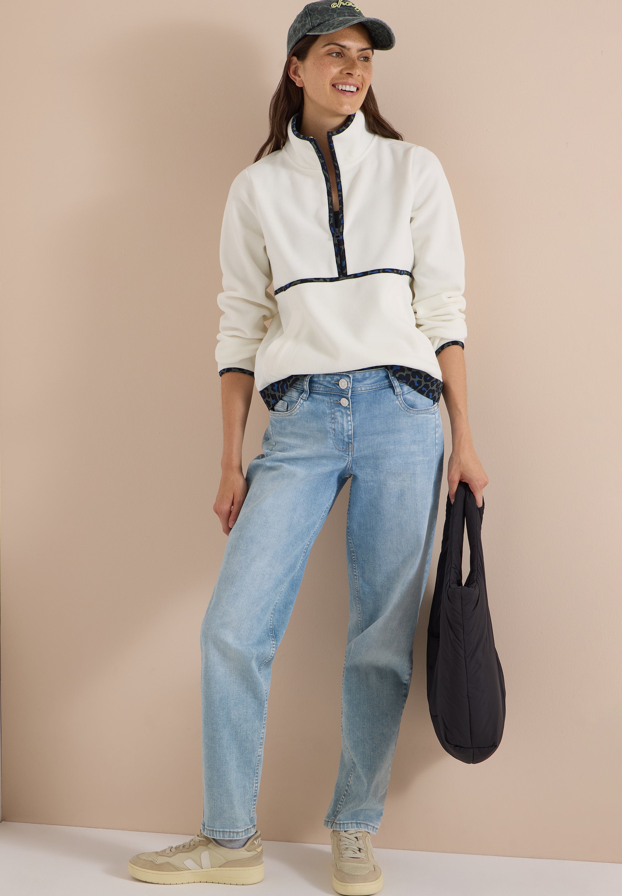 Fleece-Pullover mit Leo-Details