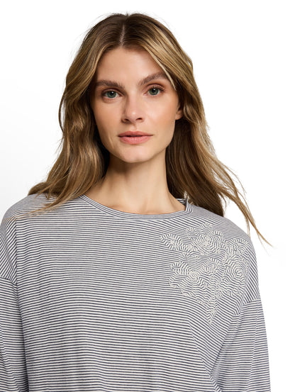 Loose Fit T-Shirt mit Blumen-Applikation