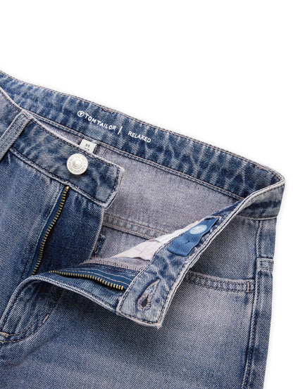Relaxed Skater Jeans