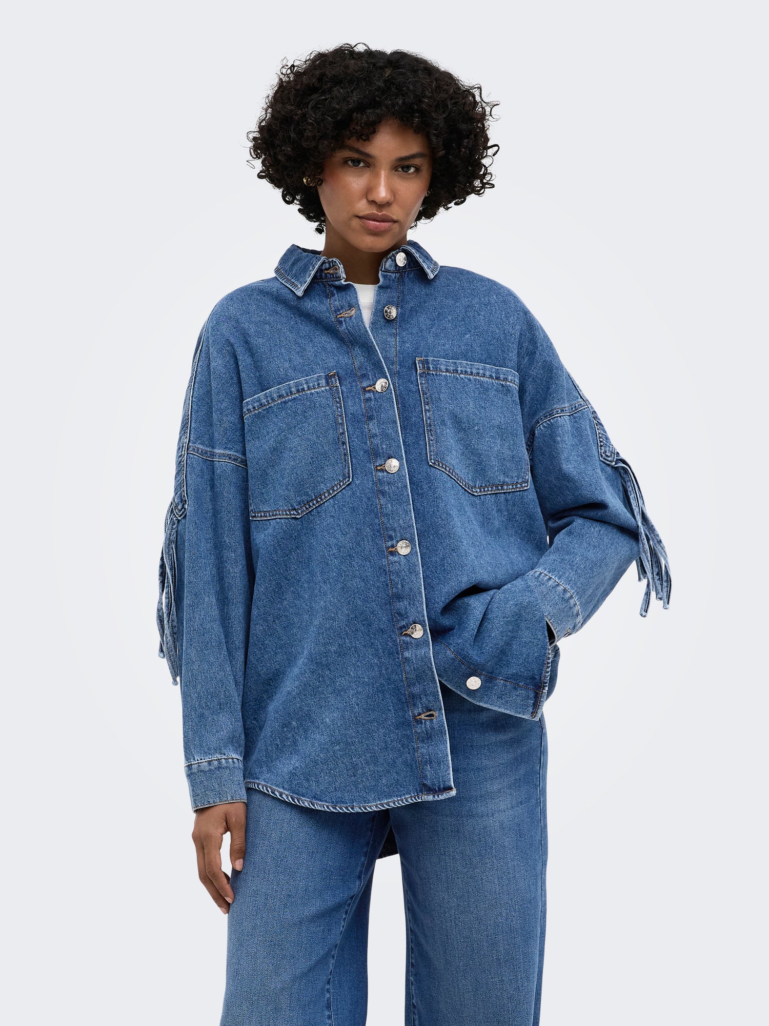 ONLMAUREEN LS FRINGE DNM SHIRT AKM