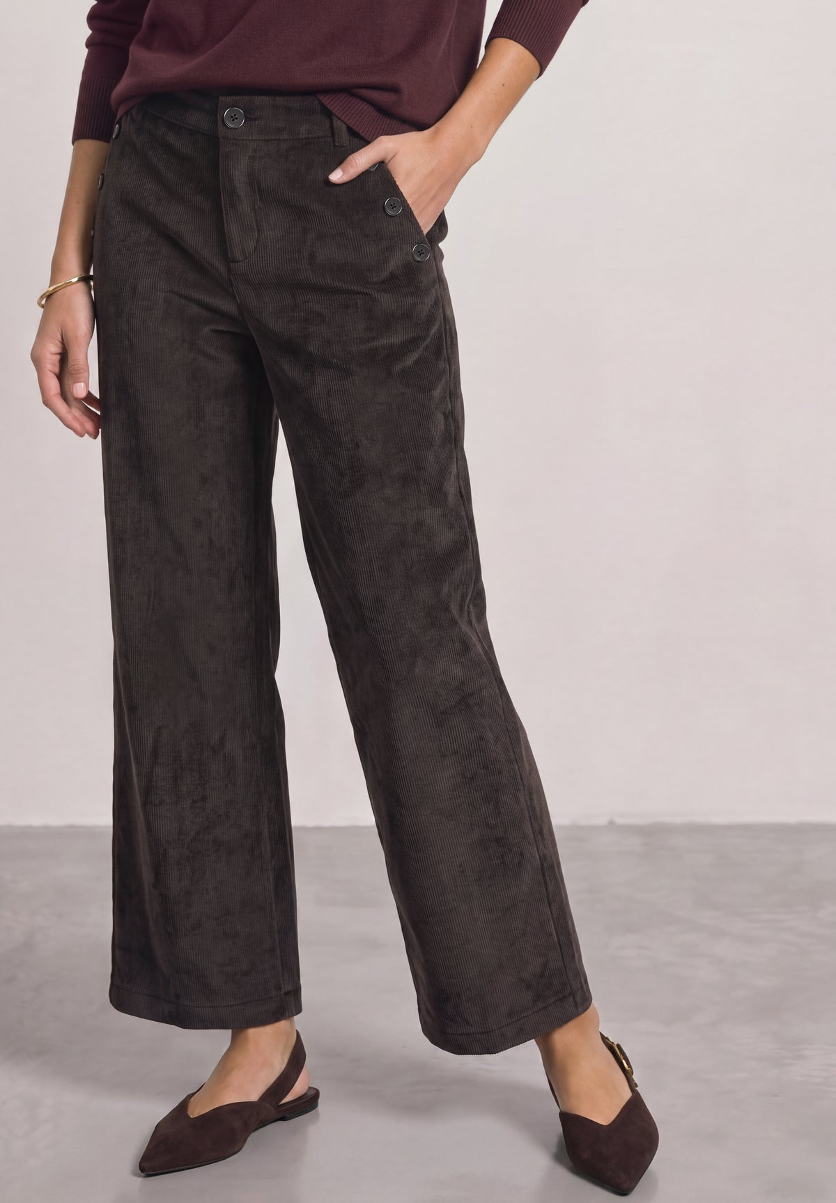 Mid Waist Straight Leg Hose mit Knöpfen
