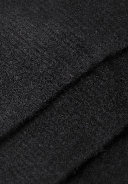 Langer Feinstrickschal in Unifarbe