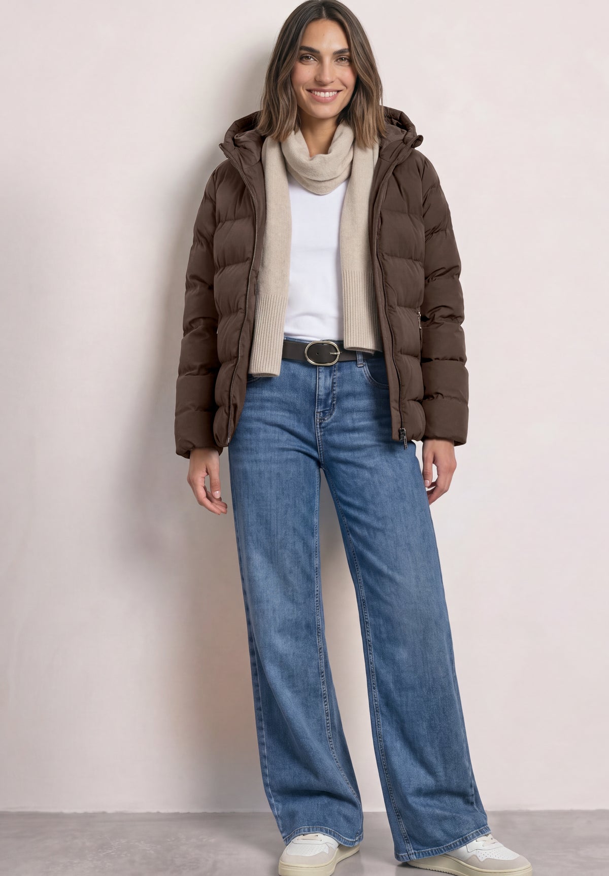 Kurze Jacke mit geklebter Steppung
