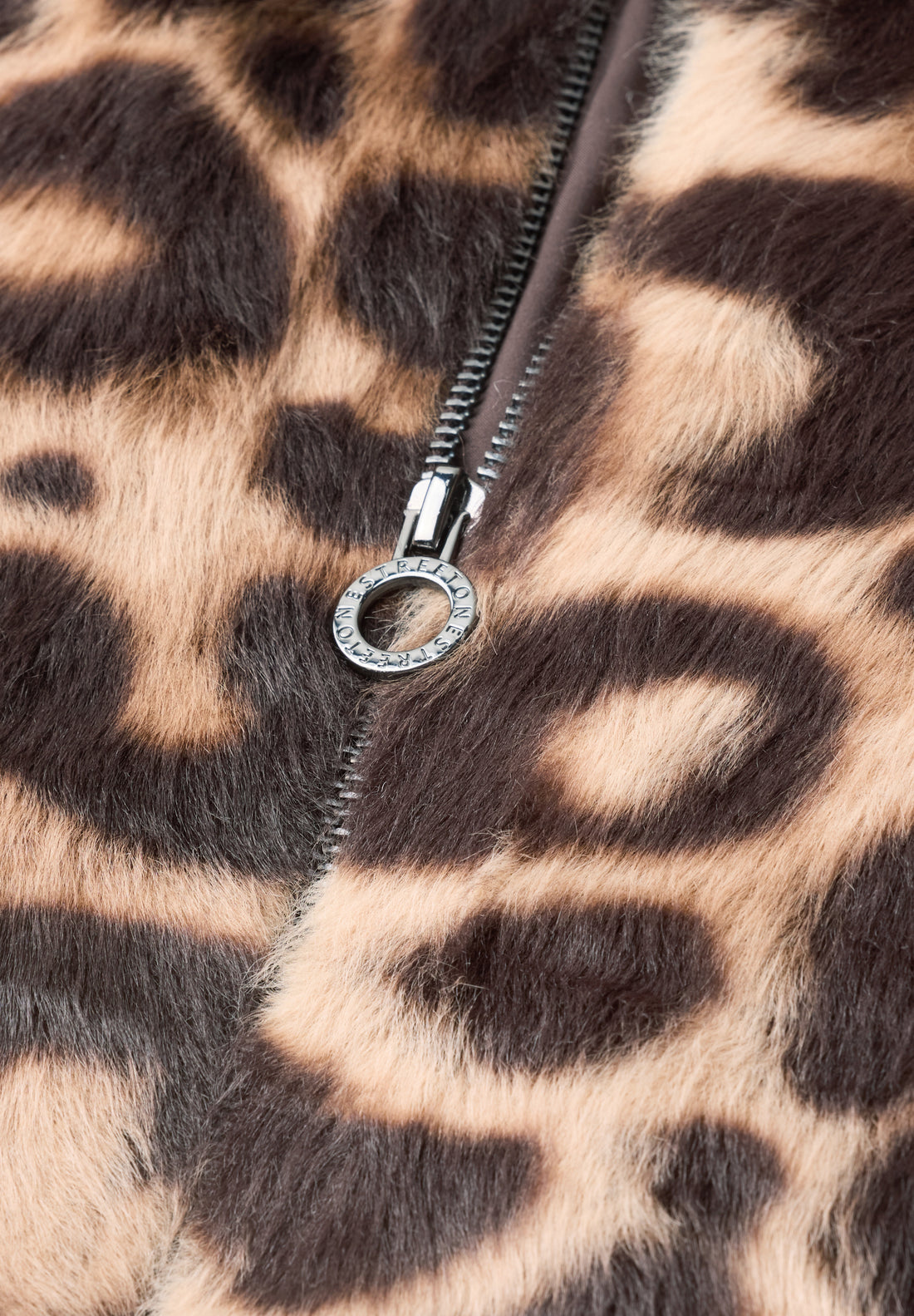 Fake Fur Blouson mit Strickdetails und Print