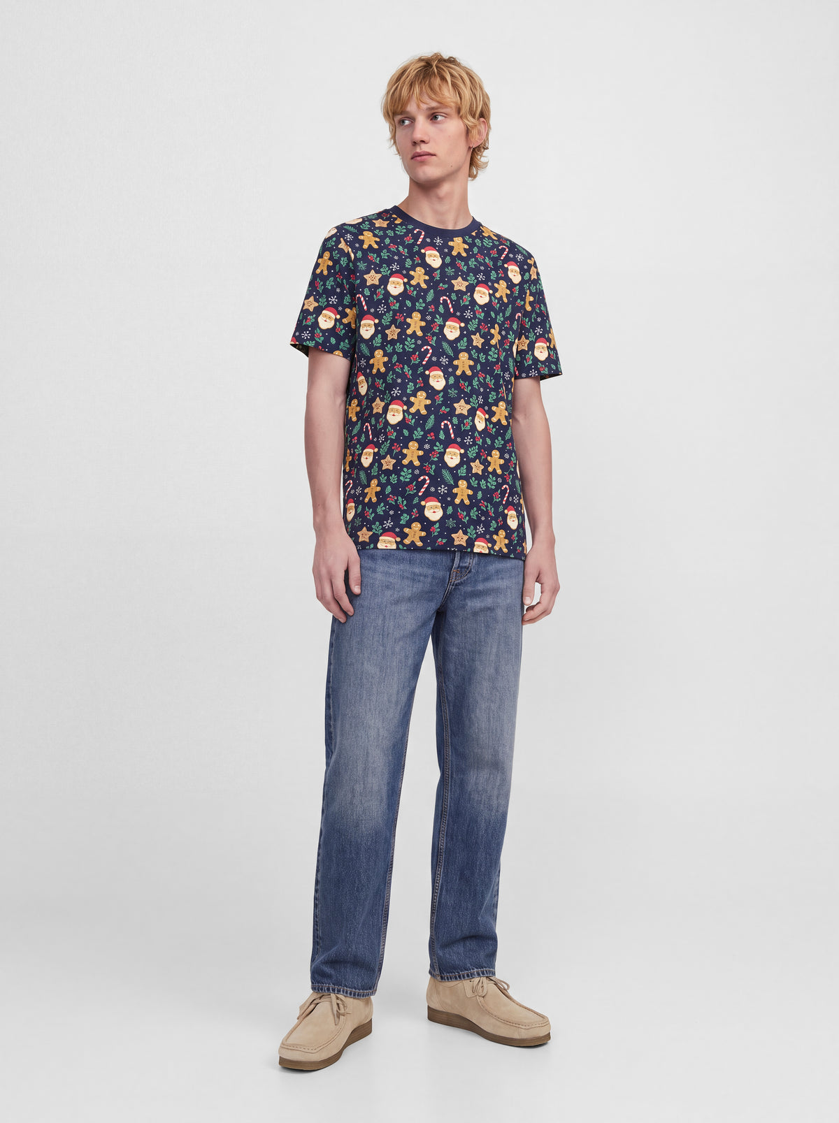 JJBELL XMAS AOP TEE SS CREW NECK
