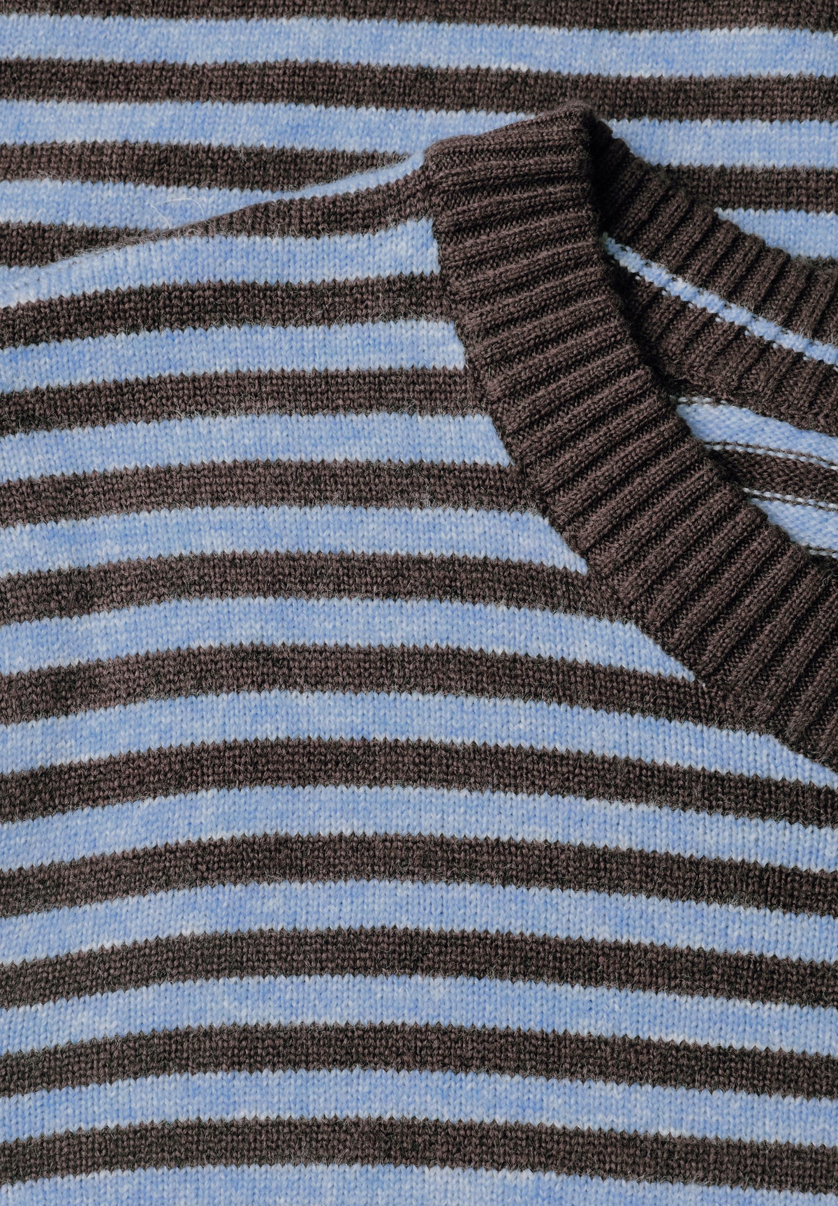 Pullover mit Rundhals und Streifen