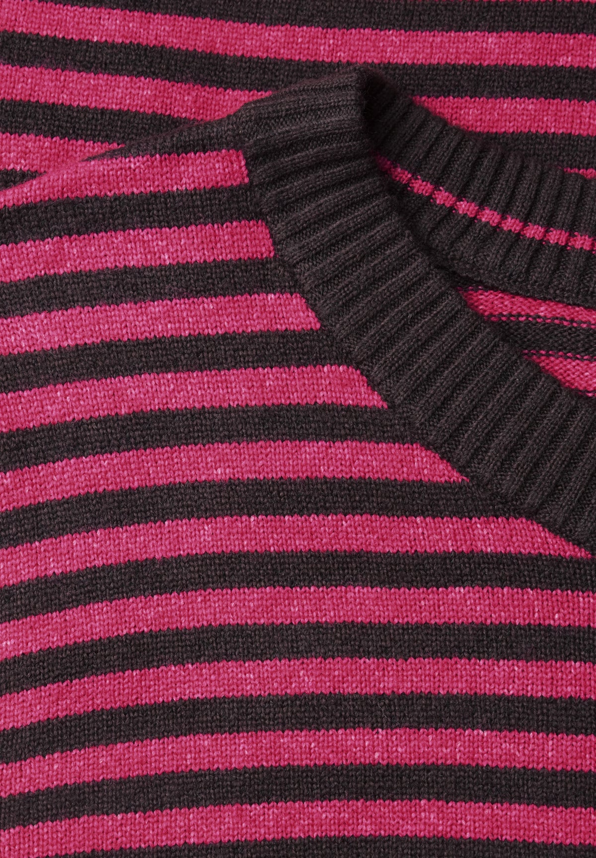 Pullover mit Rundhals und Streifen