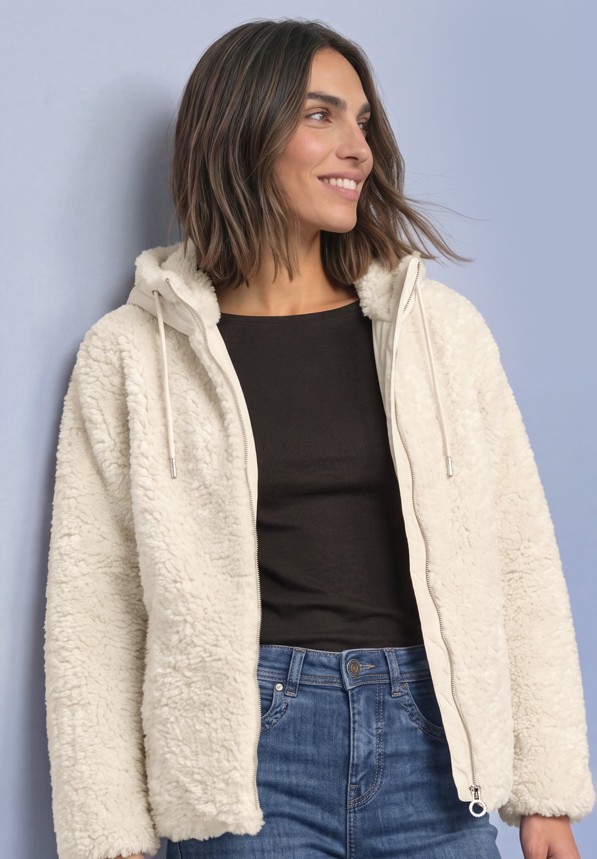 Teddy-Jacke mit Softshell-Kapuze